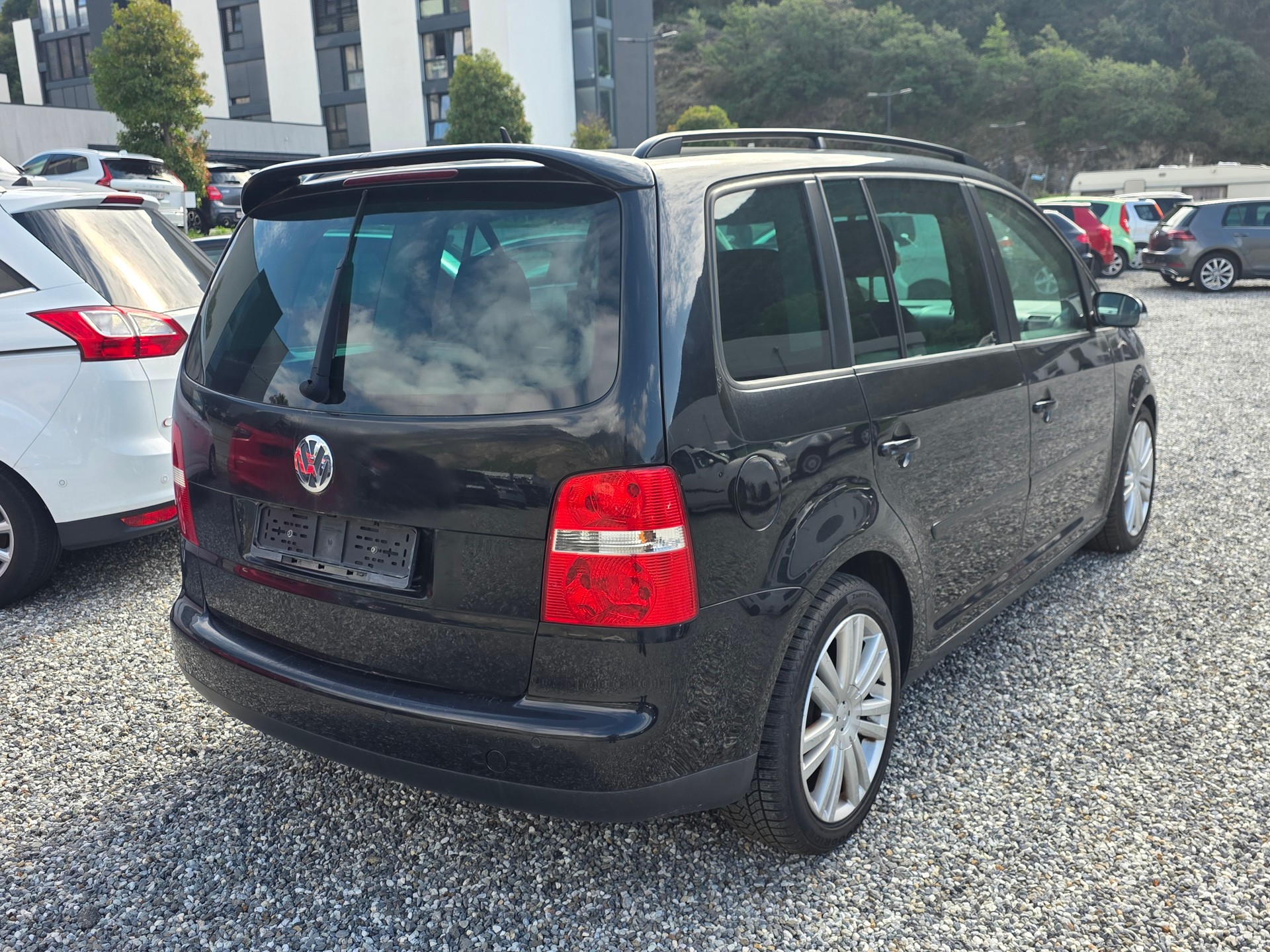 VW Touran 1.4 TSI Highline-image-3