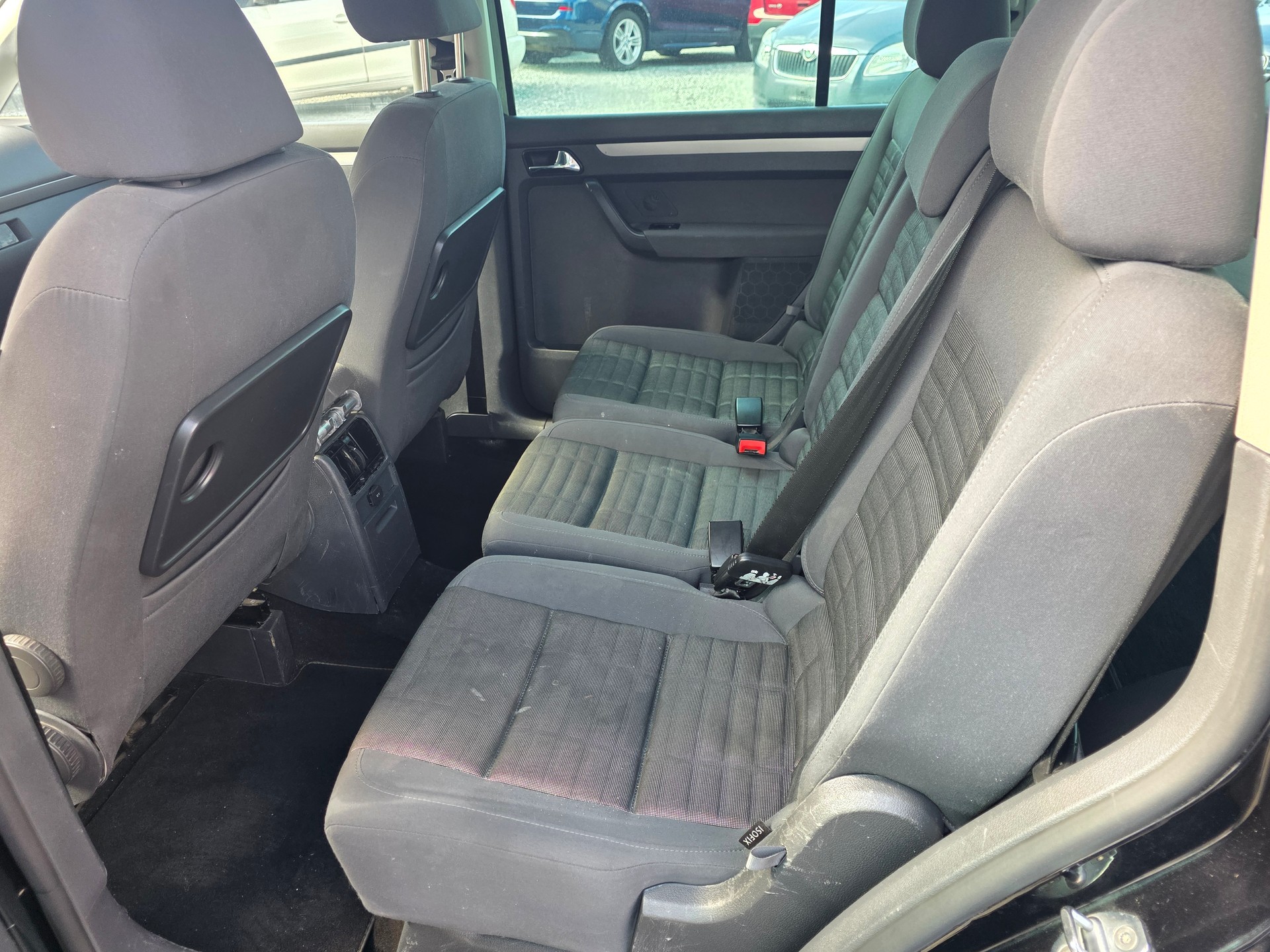 VW Touran 1.4 TSI Highline-image-8