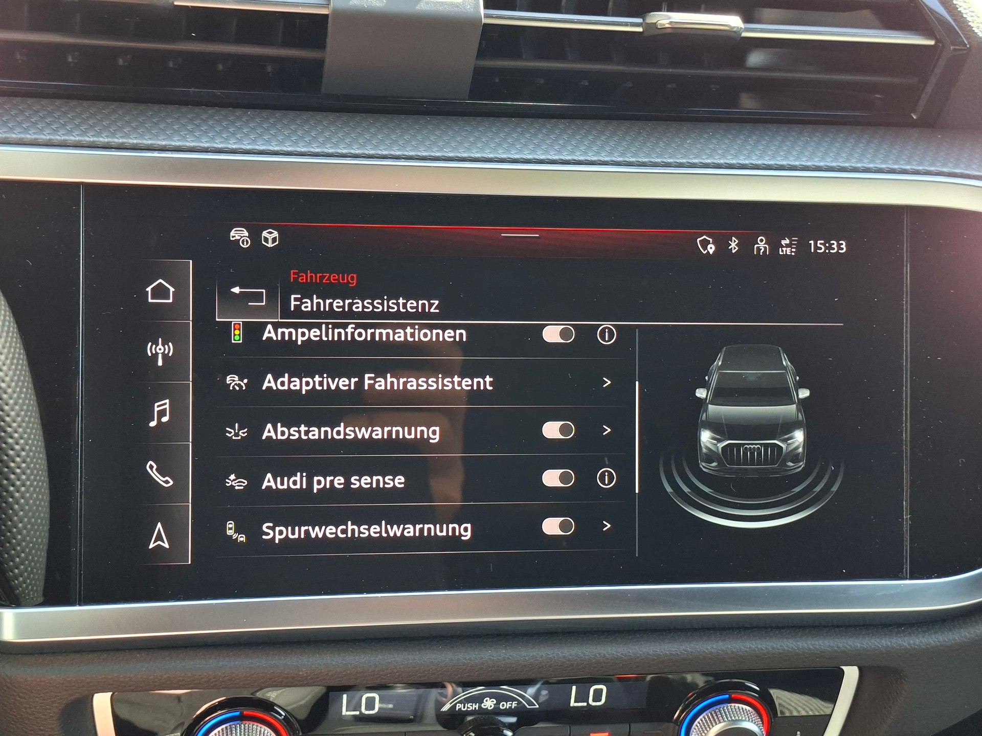 AUDI Q3 35 TFSI S line Attraction S-tronic *inkl. CH-Audi Garantie 4 Jahre*-image-11