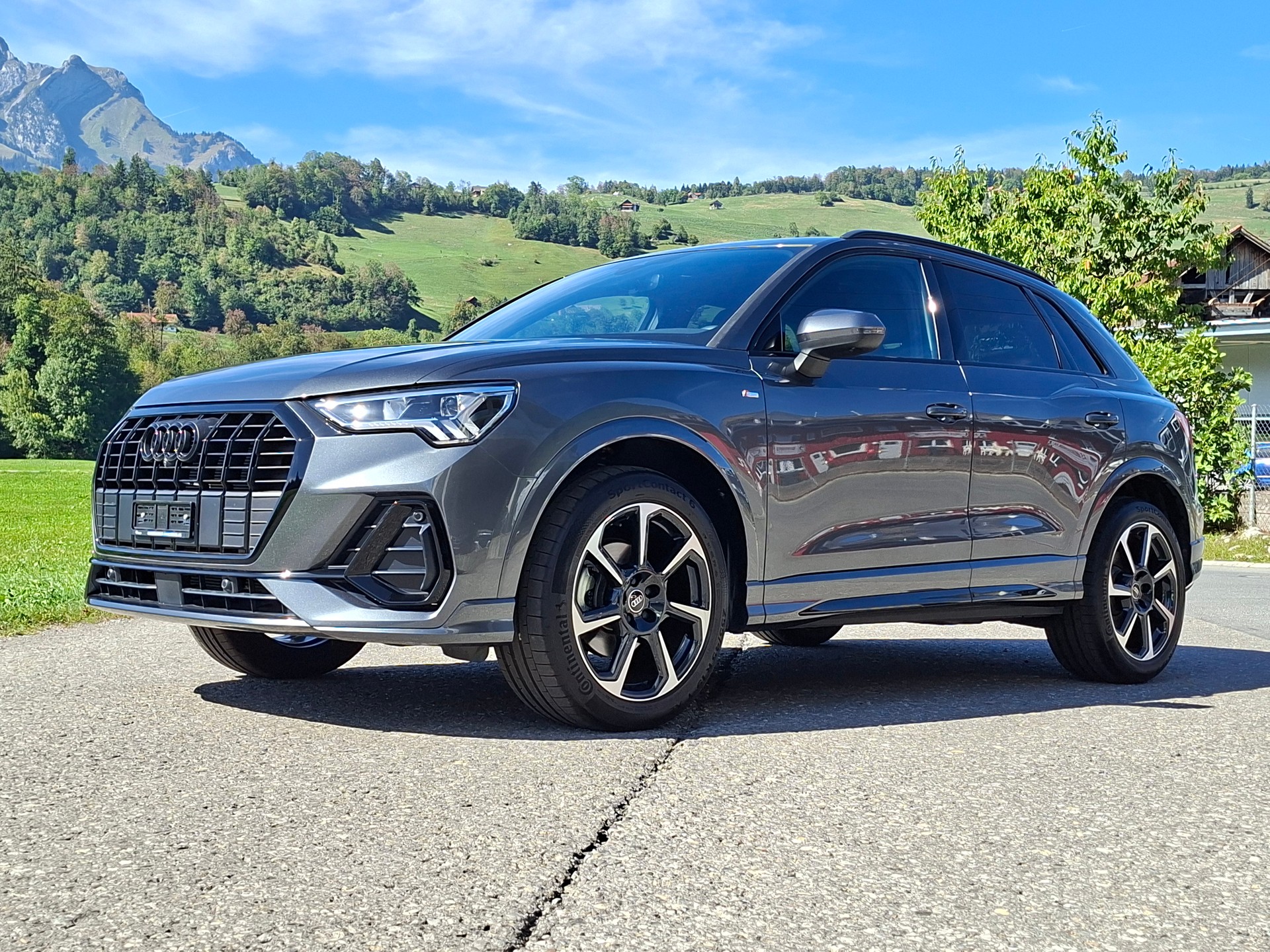 AUDI Q3 35 TFSI S line Attraction S-tronic *inkl. CH-Audi Garantie 4 Jahre*-image-0