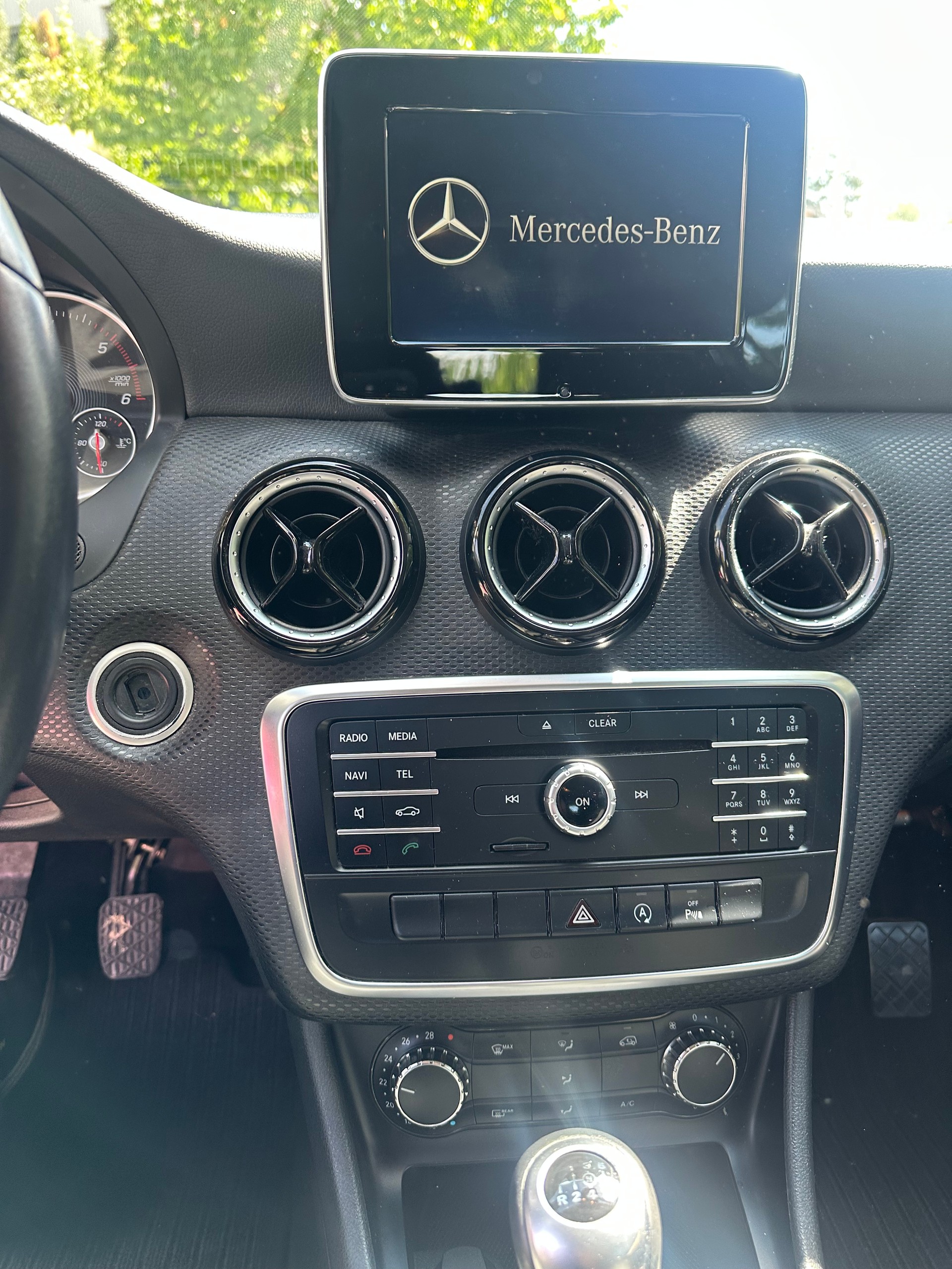 MERCEDES-BENZ A 180 CDI Style-image-10