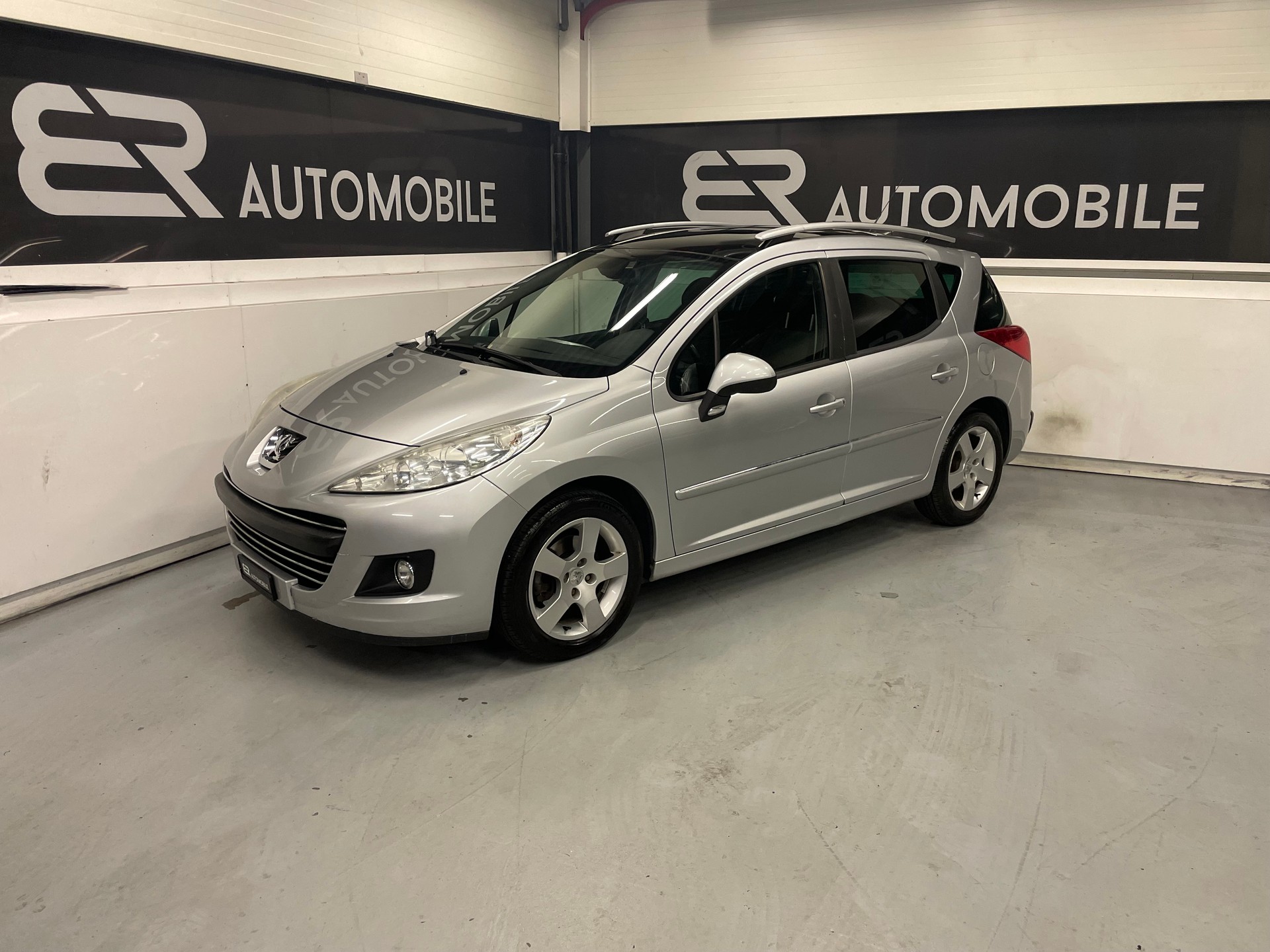 PEUGEOT 207 SW 1.6 16V Active-image-0