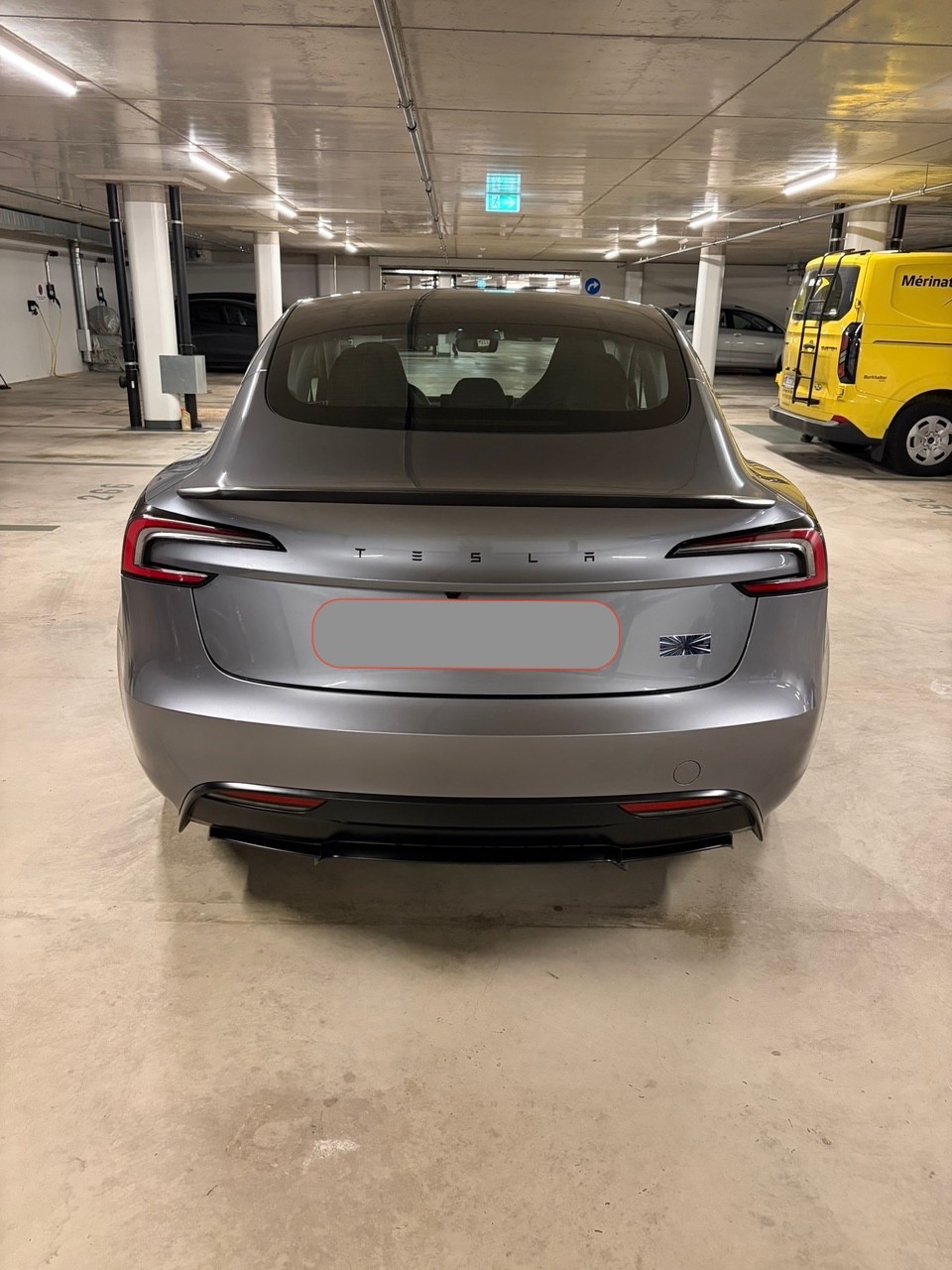 TESLA Dual Motor Performance AWD / Highland-image-3