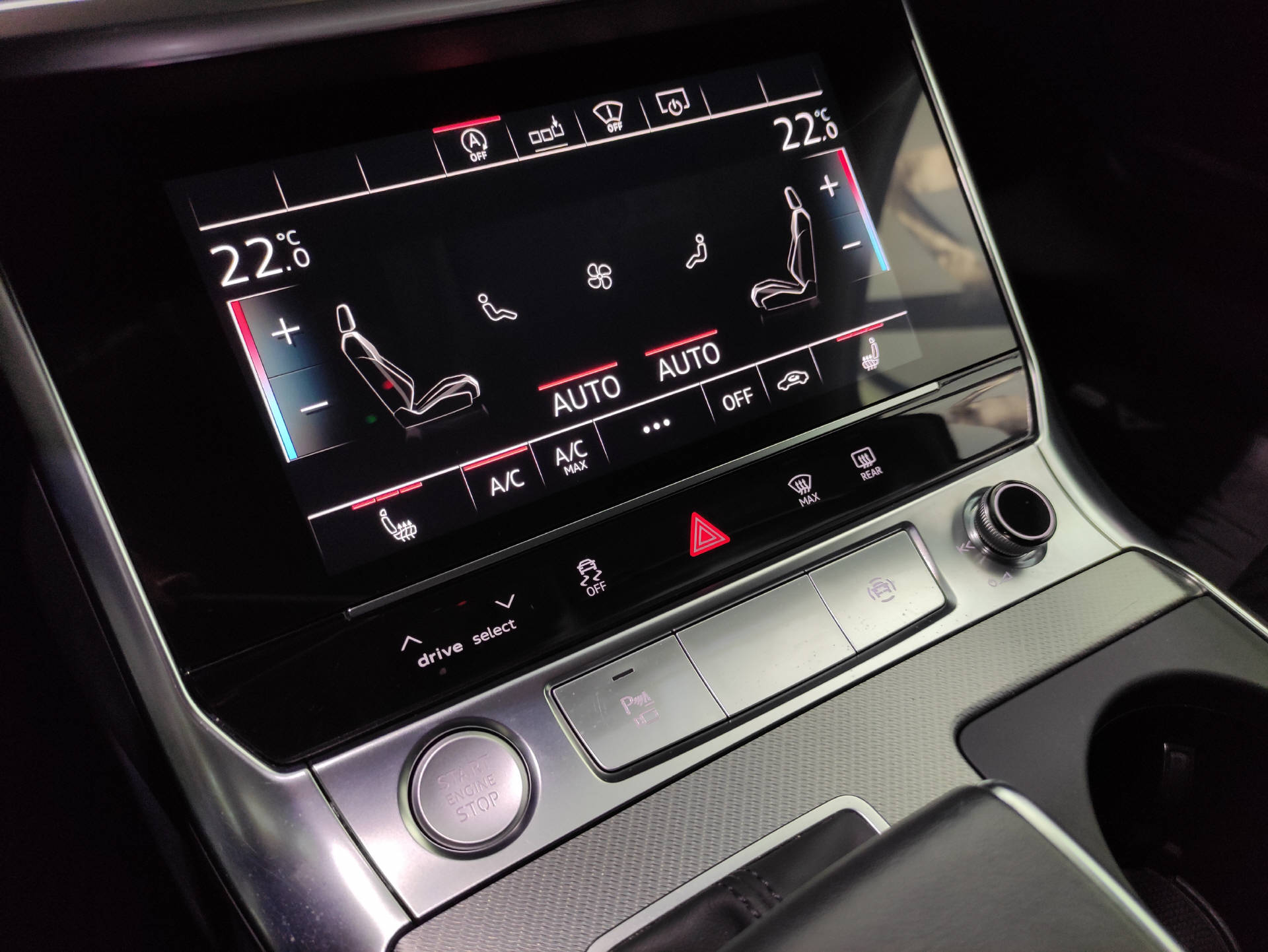AUDI A6 Avant 55 TFSI S-Line quattro S-Tronic-image-14