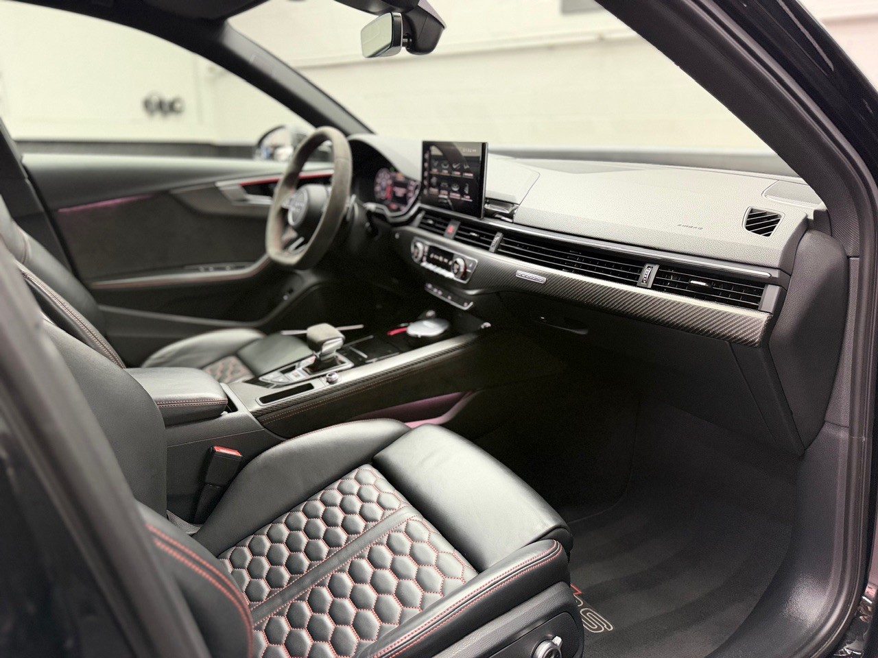 AUDI RS4 Avant quattro | 1. Hand | ACC Tempomat | Head-Up Display | Carbon Interieur&Exterieur | Rückfahrkamera | Bang&Olufsen-image-27