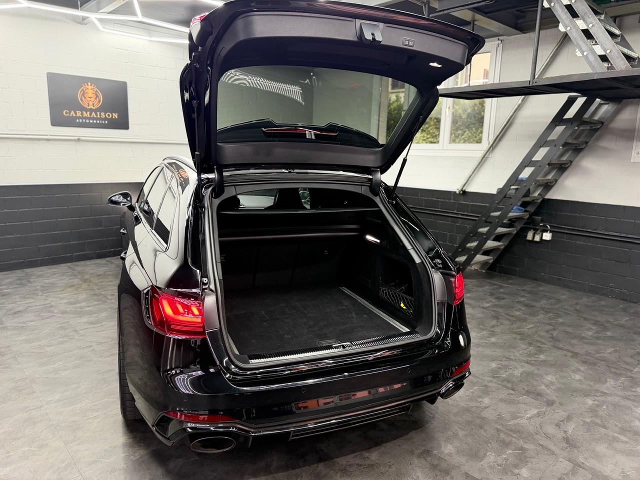 AUDI RS4 Avant quattro | 1. Hand | ACC Tempomat | Head-Up Display | Carbon Interieur&Exterieur | Rückfahrkamera | Bang&Olufsen-image-25
