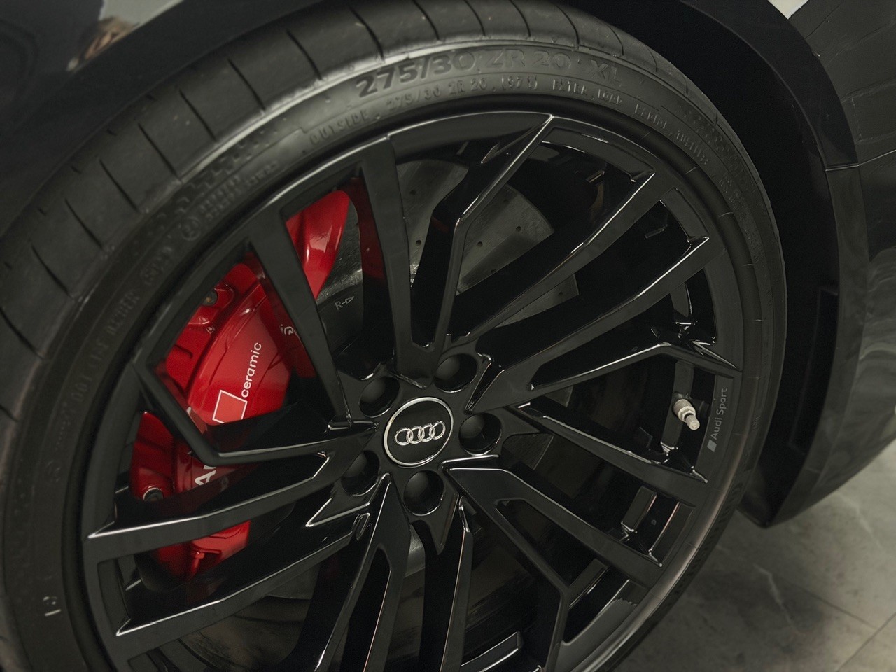 AUDI RS4 Avant quattro | 1. Hand | ACC Tempomat | Head-Up Display | Carbon Interieur&Exterieur | Rückfahrkamera | Bang&Olufsen-image-9
