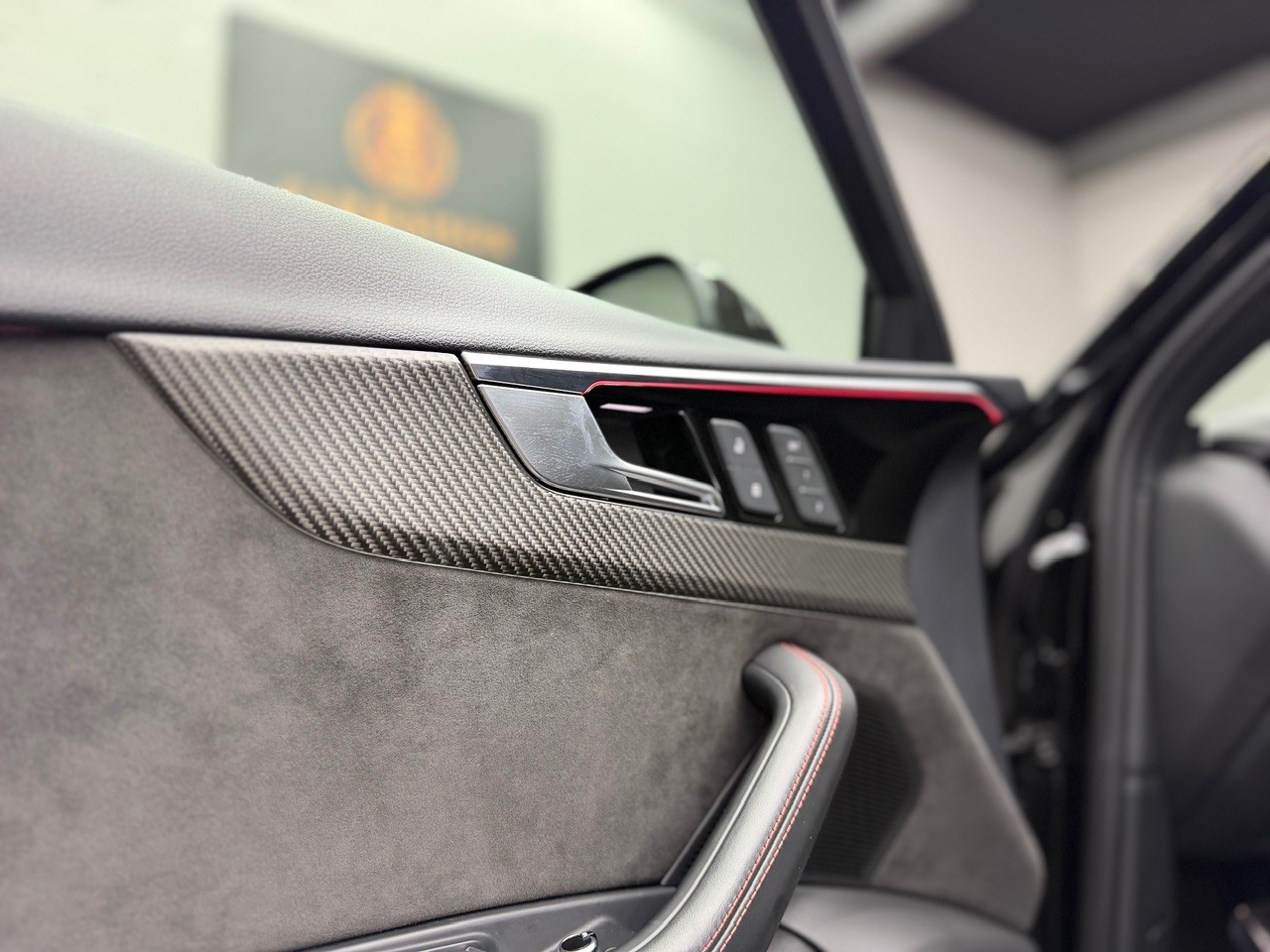 AUDI RS4 Avant quattro | 1. Hand | ACC Tempomat | Head-Up Display | Carbon Interieur&Exterieur | Rückfahrkamera | Bang&Olufsen-image-13