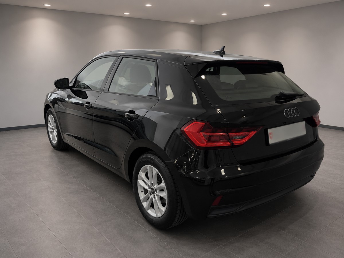 AUDI 1.0 30 TFSI Attraction S-Tronic-image-5
