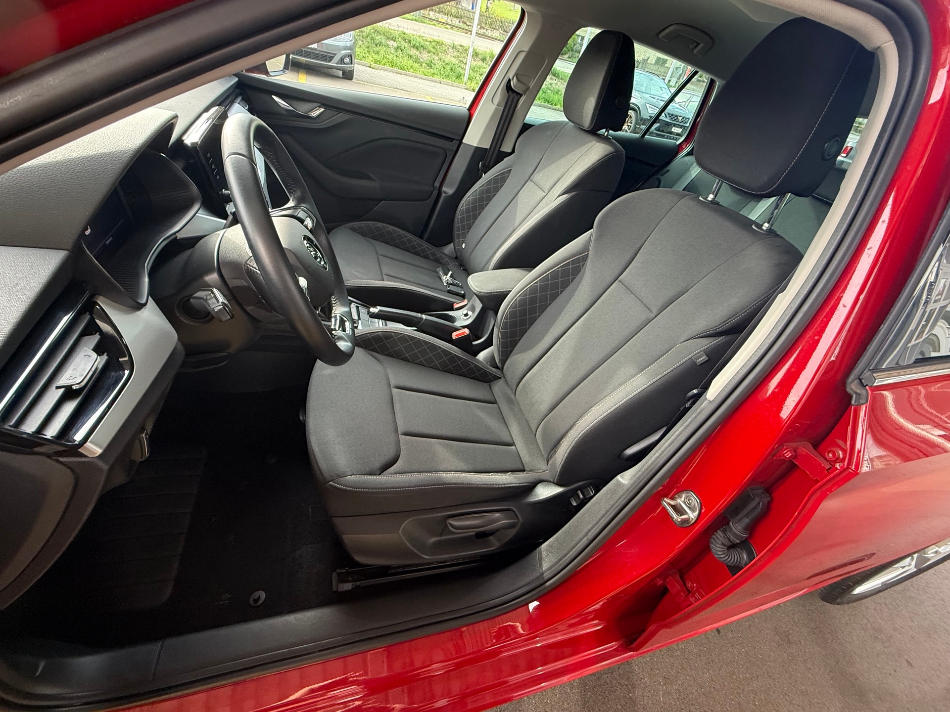 SKODA Scala 1.5 TSI Tour-image-9