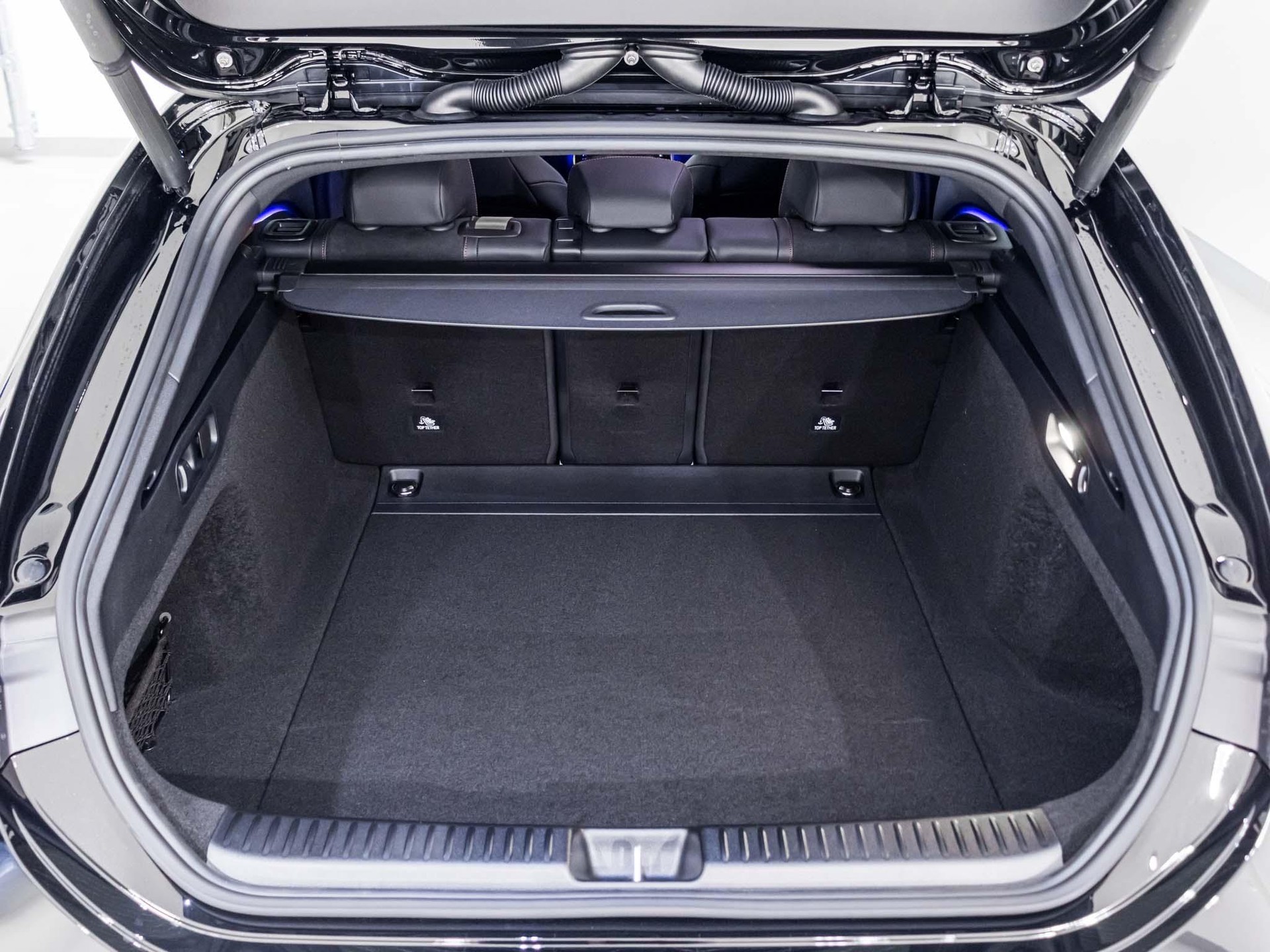 MERCEDES-BENZ CLA 350 4MATIC SB-image-13