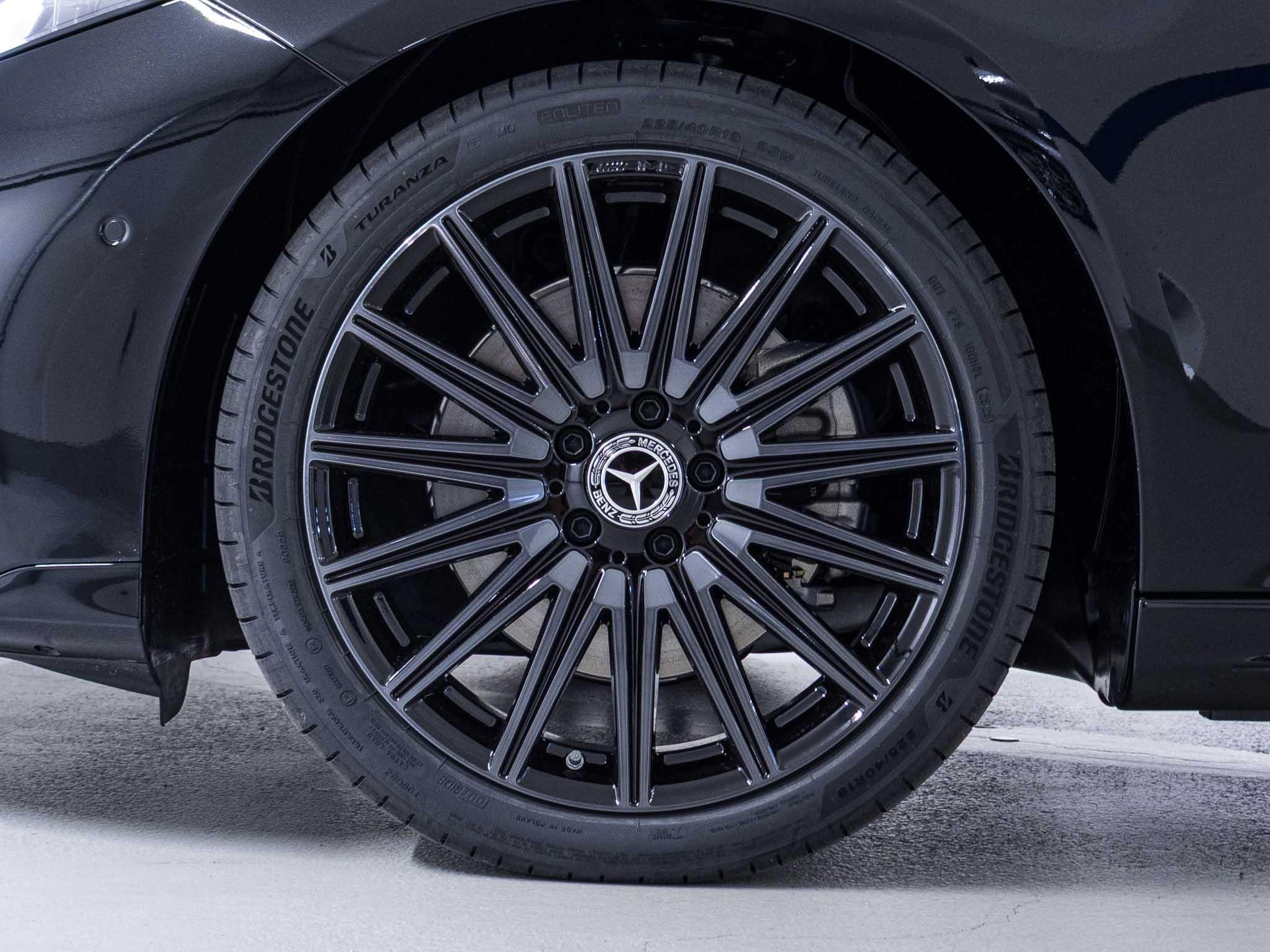 MERCEDES-BENZ CLA 350 4MATIC SB-image-14