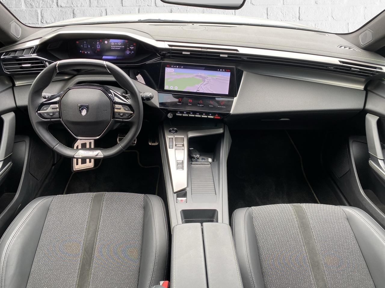 PEUGEOT 308 SW 1.2 Hybrid GT-image-11