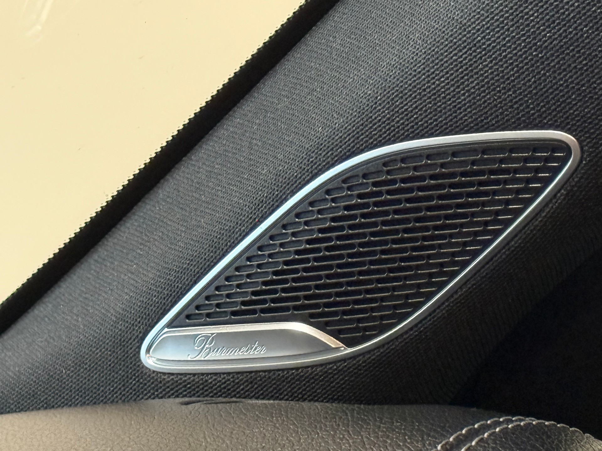MERCEDES-BENZ A 250 AMG Line 7G-DCT-image-15