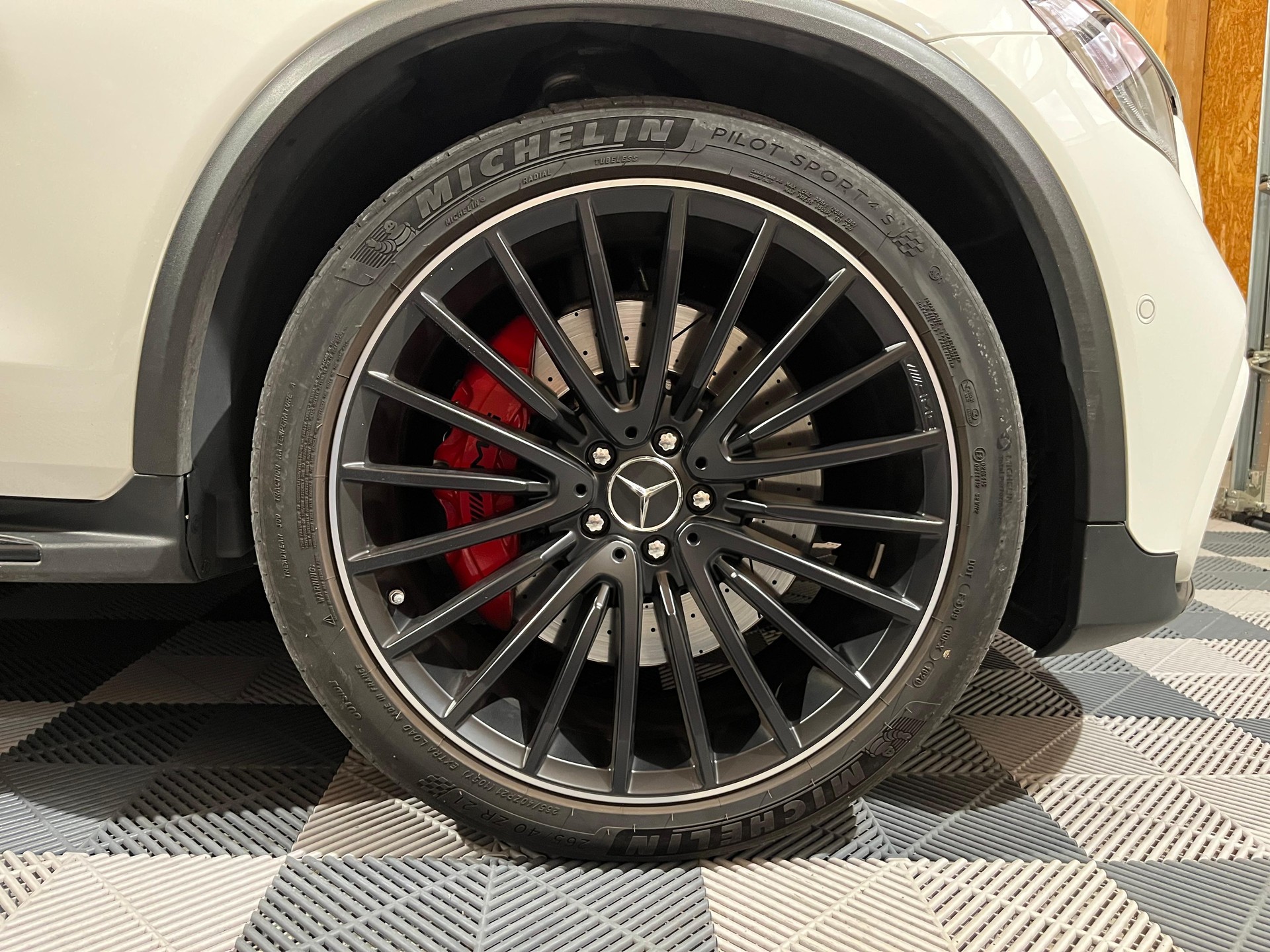 MERCEDES-BENZ GLC Coupé 63 S AMG 4Matic 9G-Tronic-image-26