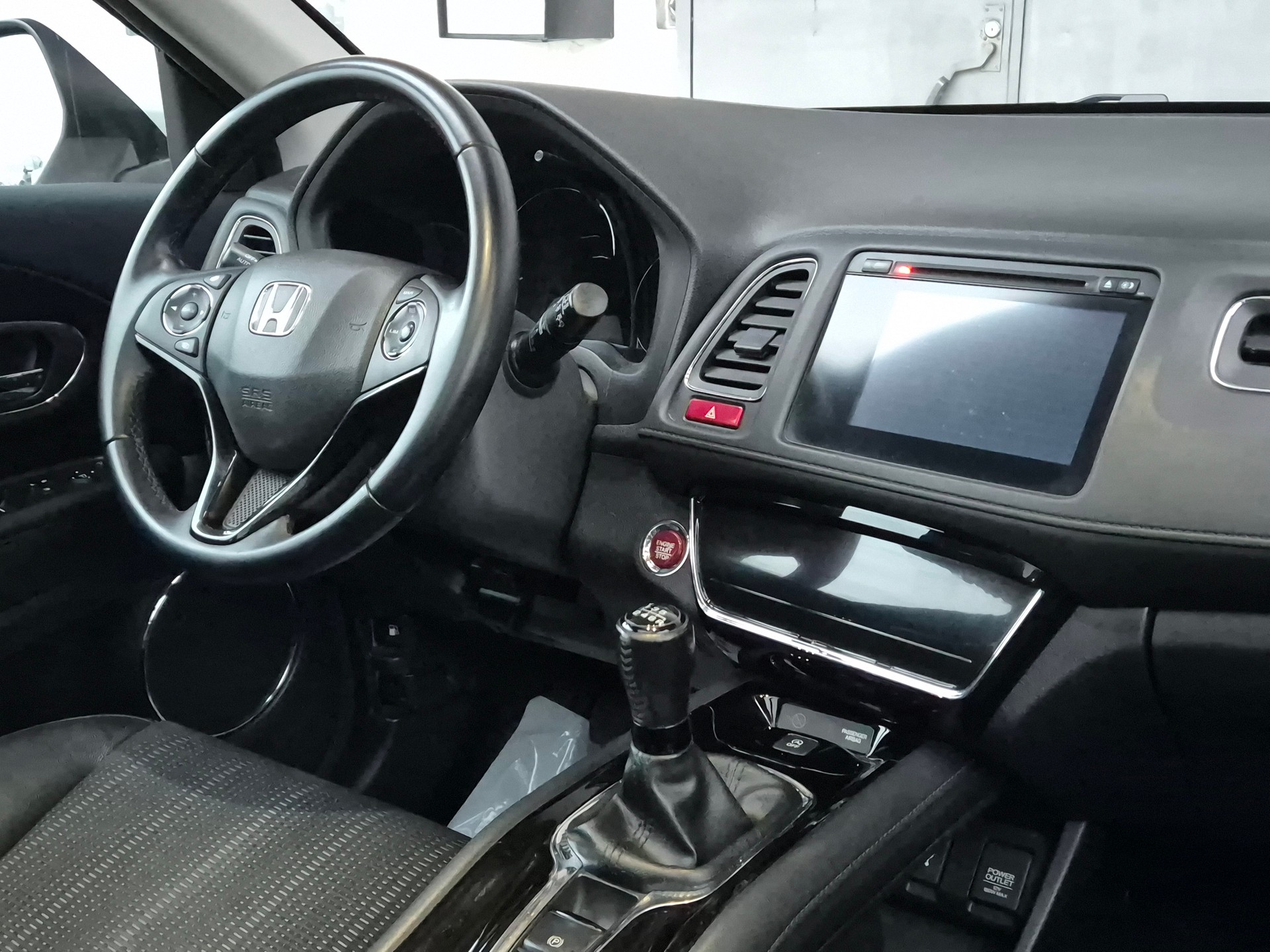 HONDA HR-V 1.6i-DTEC Executive-image-10