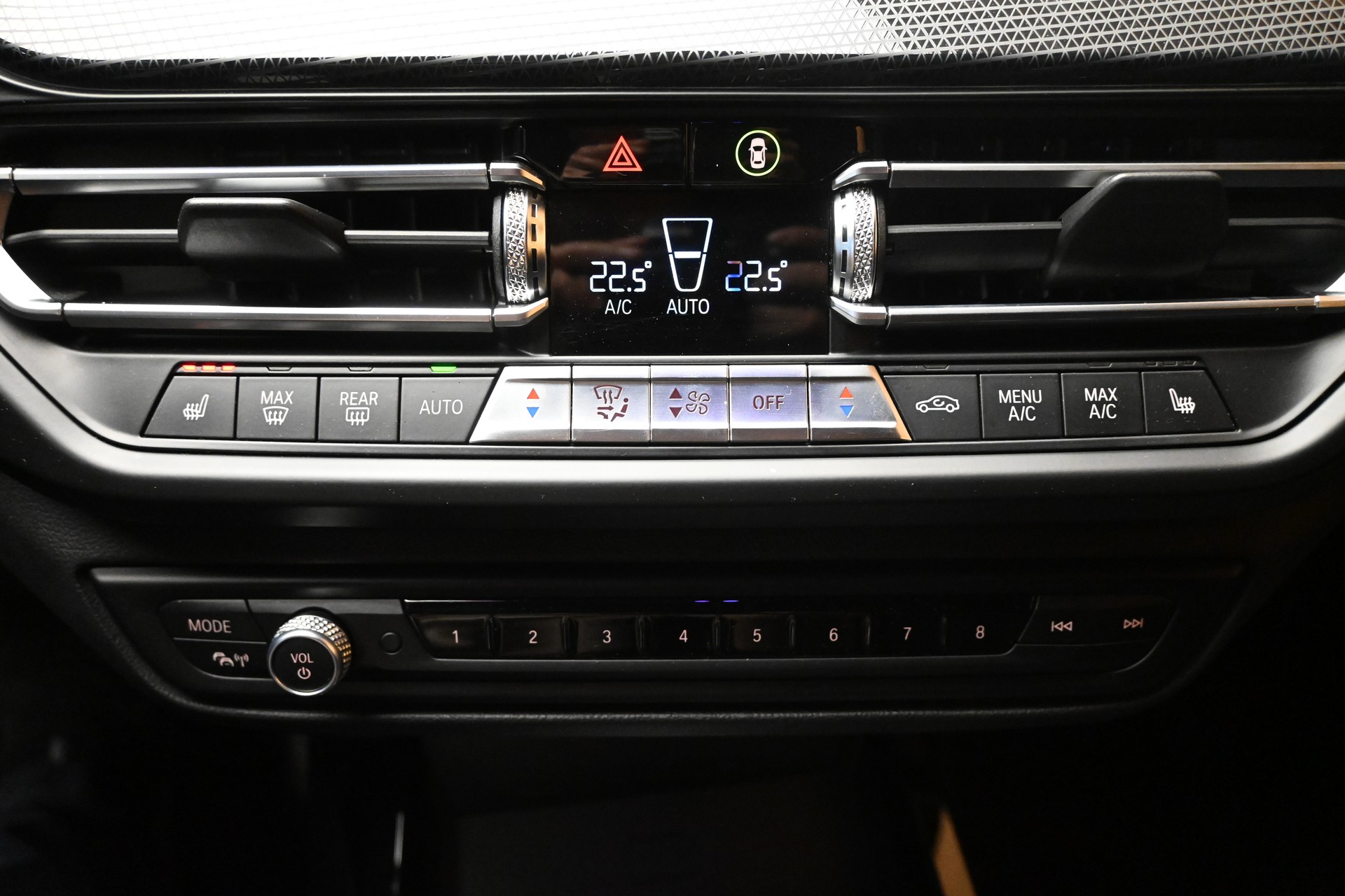 BMW M135i xDrive Steptronic-image-14