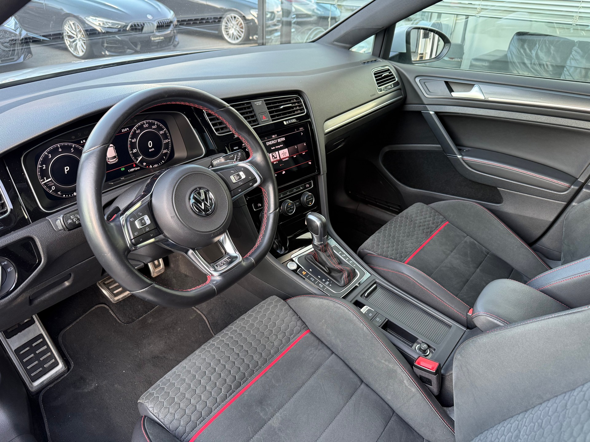 VW Golf 2.0 TSI GTI Performance DSG-image-6
