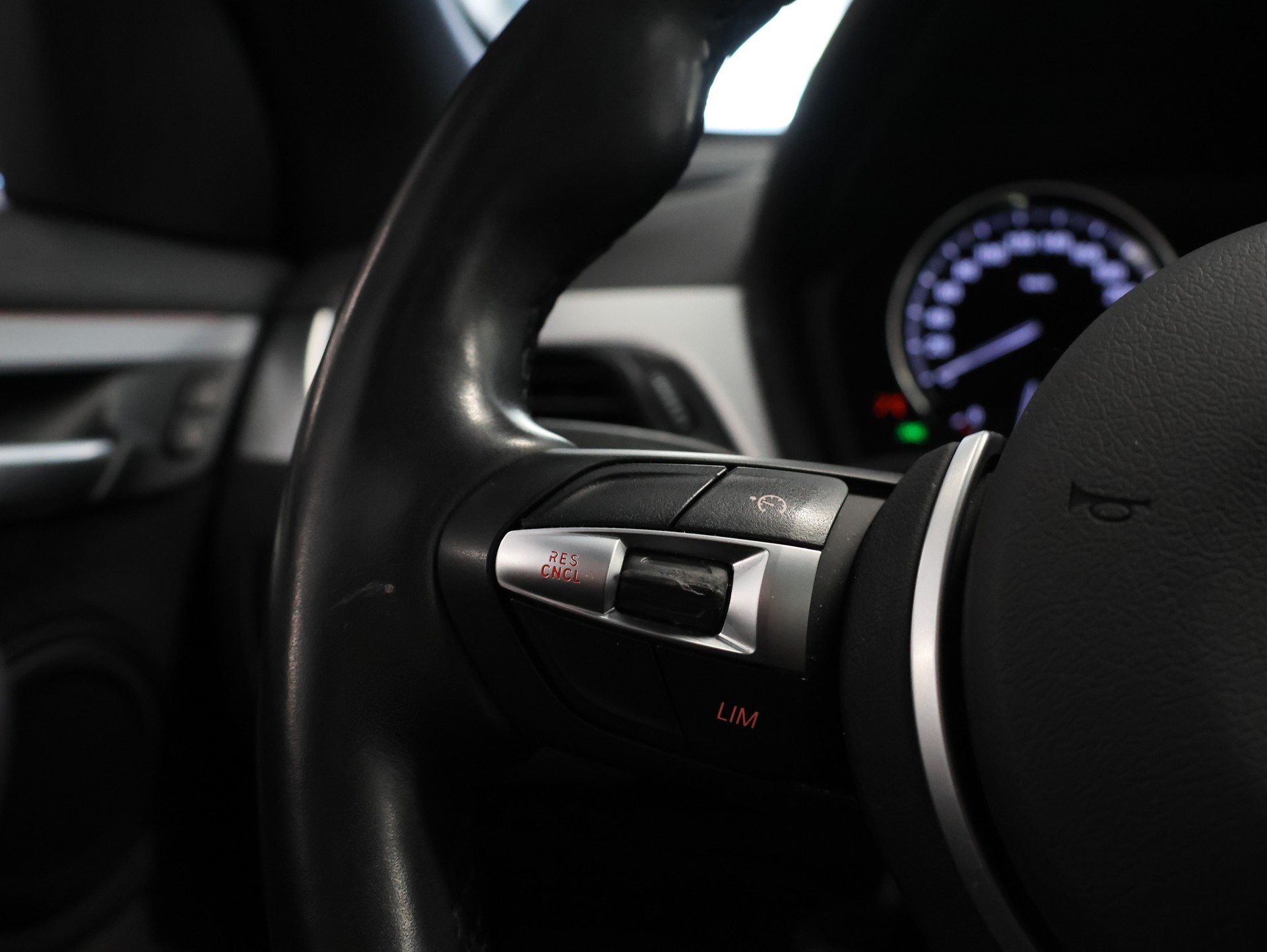 BMW X1 xDrive 25i M Sport Steptronic-image-20