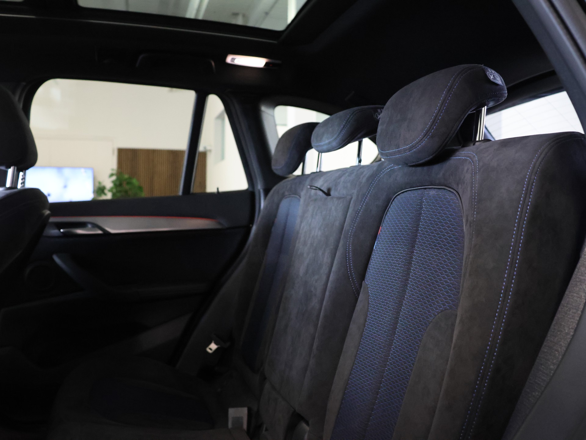 BMW X1 xDrive 25i M Sport Steptronic-image-30