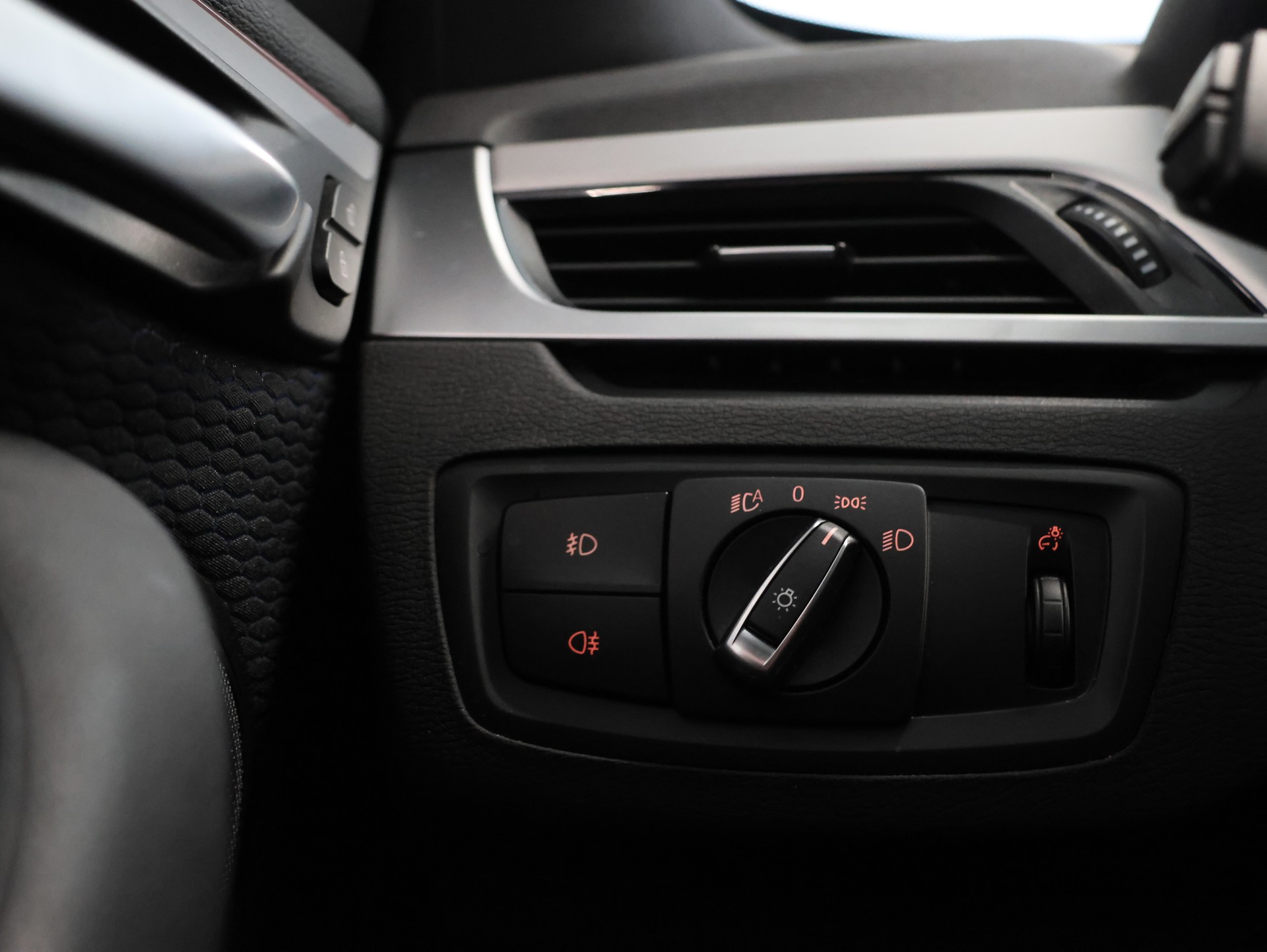 BMW X1 xDrive 25i M Sport Steptronic-image-22