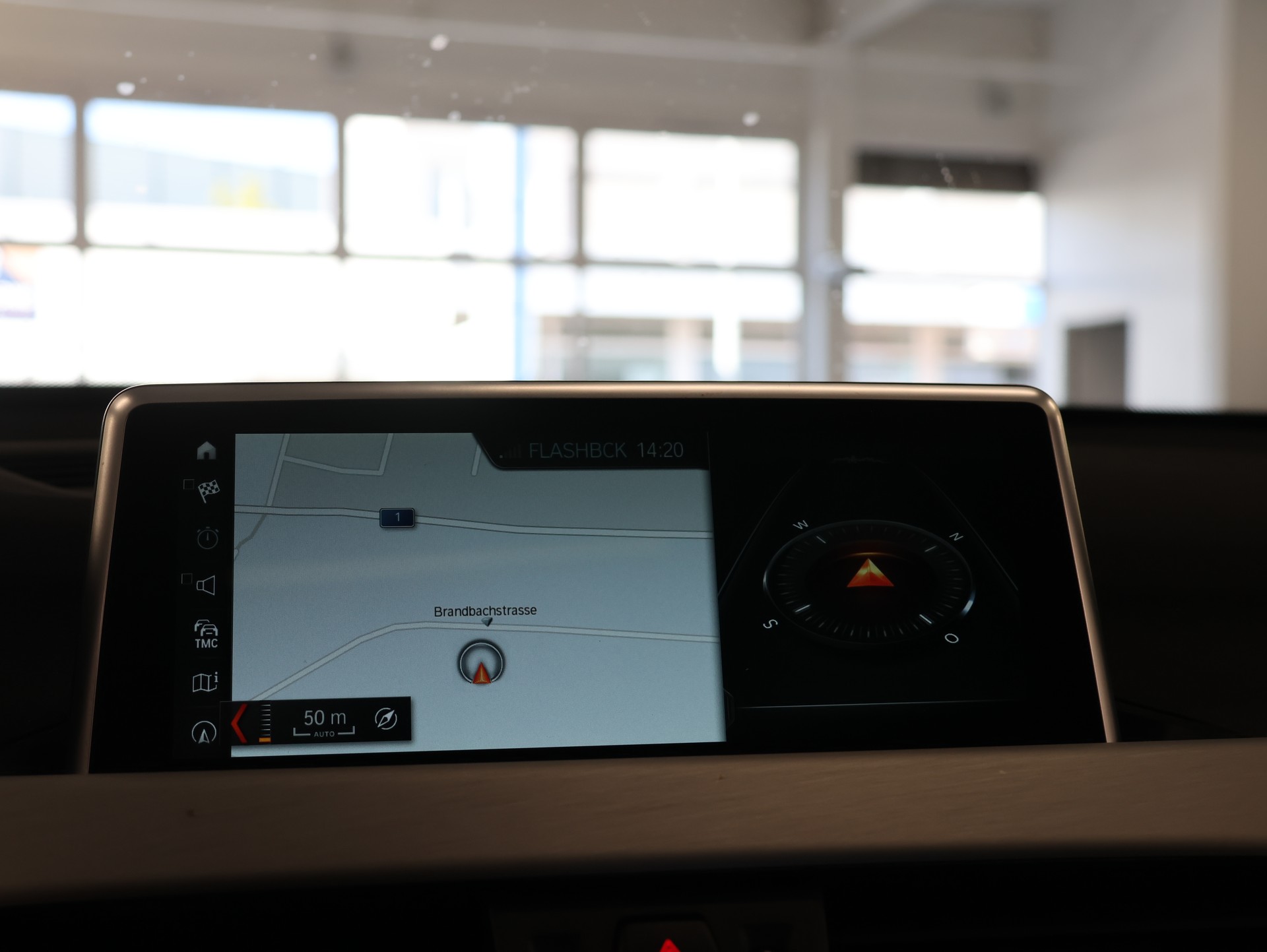 BMW X1 xDrive 25i M Sport Steptronic-image-23