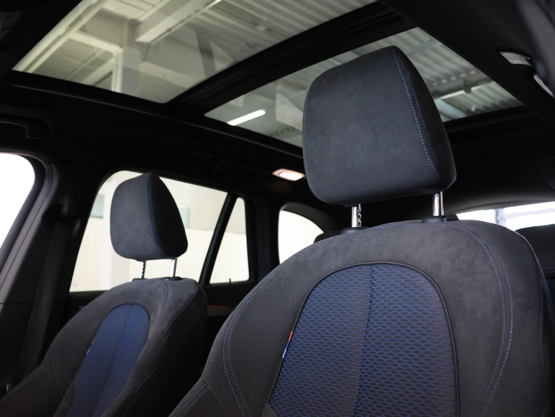 BMW X1 xDrive 25i M Sport Steptronic-image-15