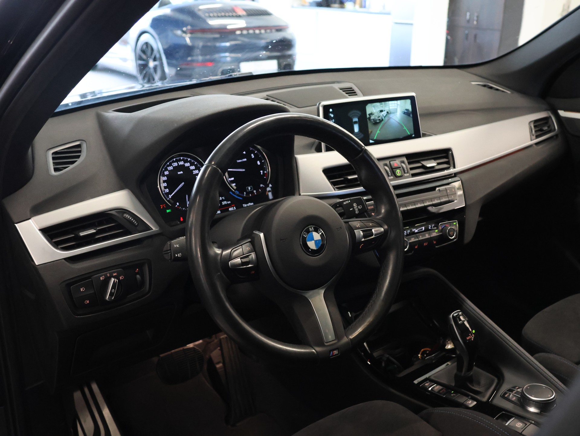 BMW X1 xDrive 25i M Sport Steptronic-image-16