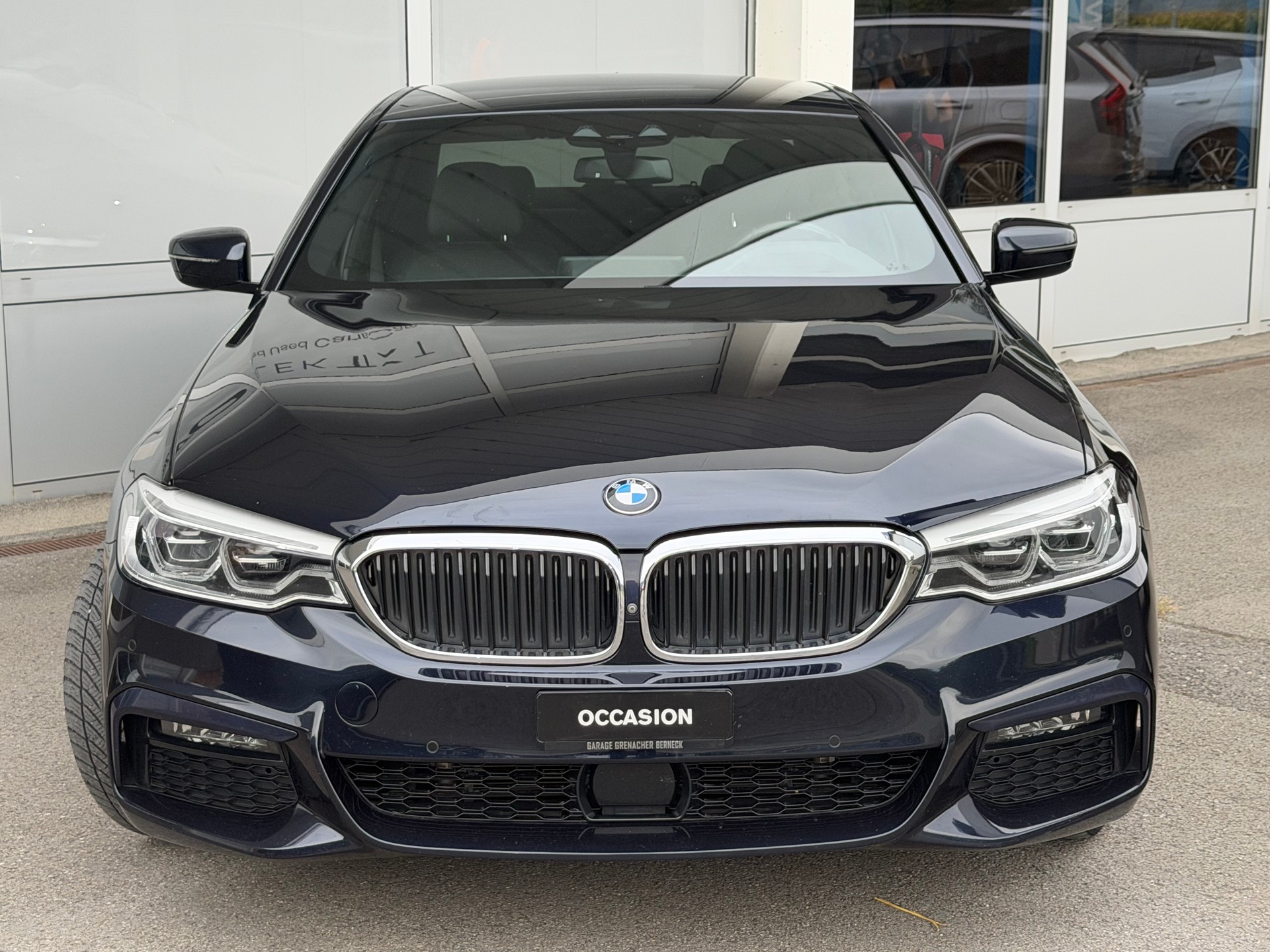 BMW 530e xDrive Steptronic-image-28