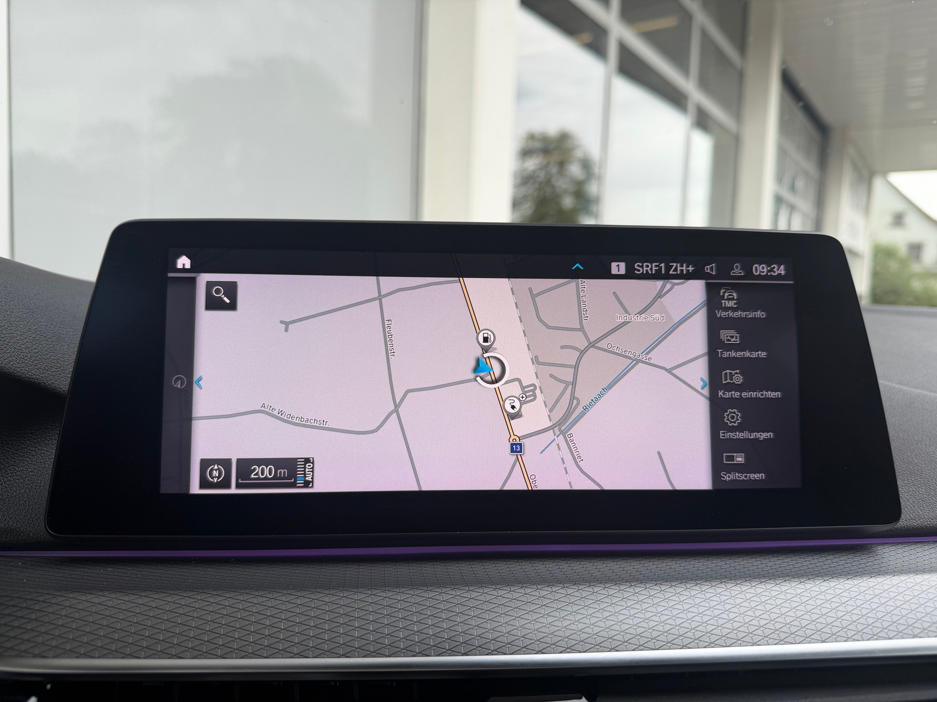 BMW 530e xDrive Steptronic-image-19