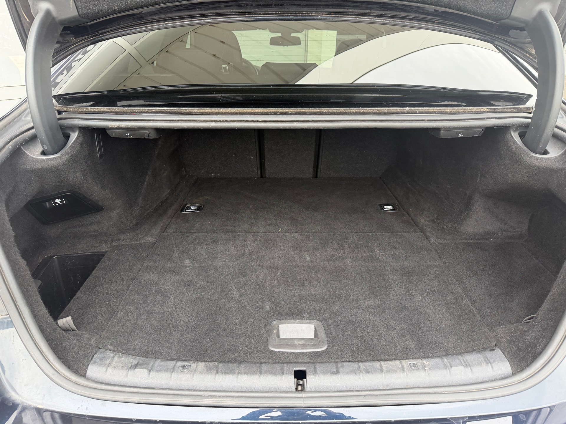 BMW 530e xDrive Steptronic-image-25