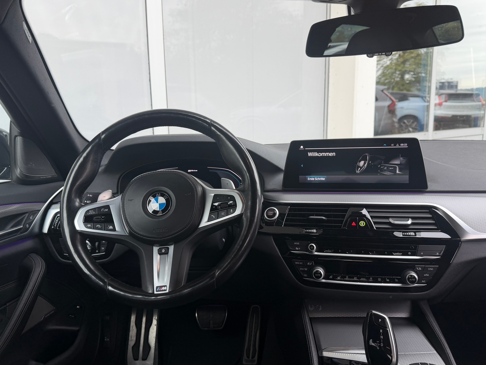 BMW 530e xDrive Steptronic-image-7
