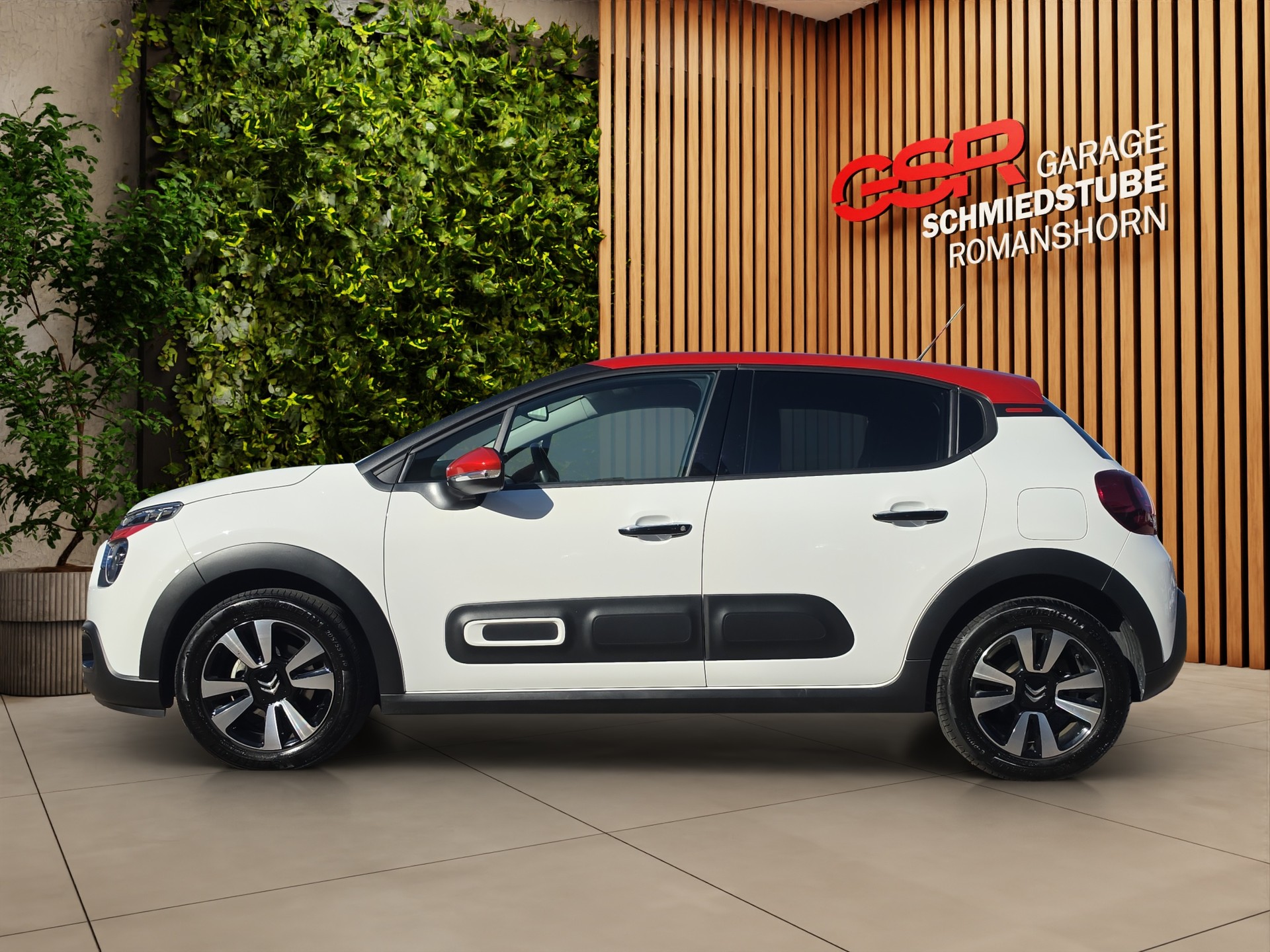 CITROEN C3 1.2i PureTech Swiss Edition EAT6-image-1