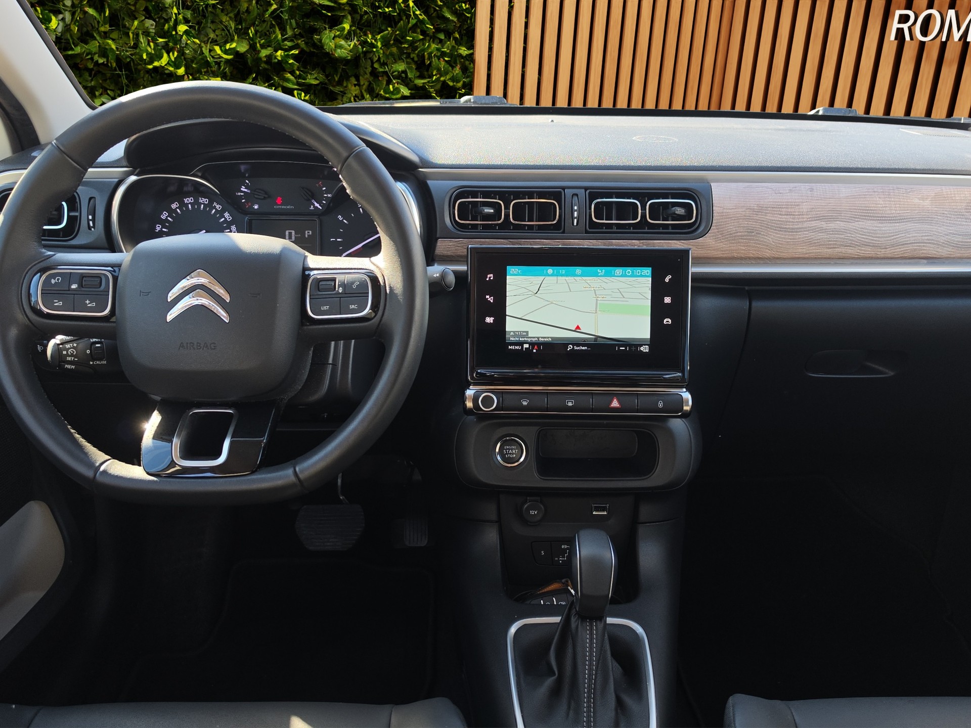 CITROEN C3 1.2i PureTech Swiss Edition EAT6-image-12