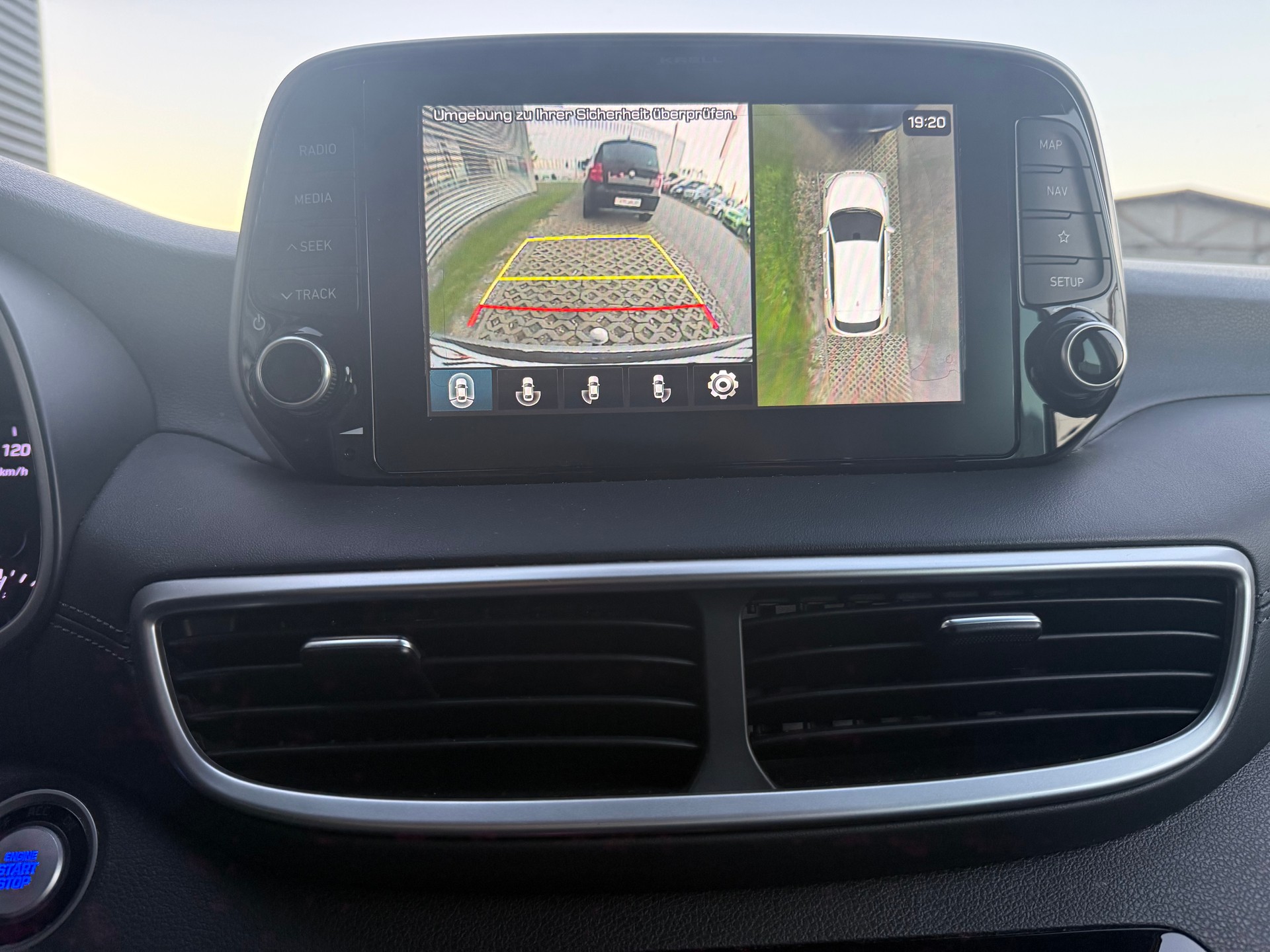 HYUNDAI Tucson 1.6 TGDI Amplia 4WD DCT-image-7