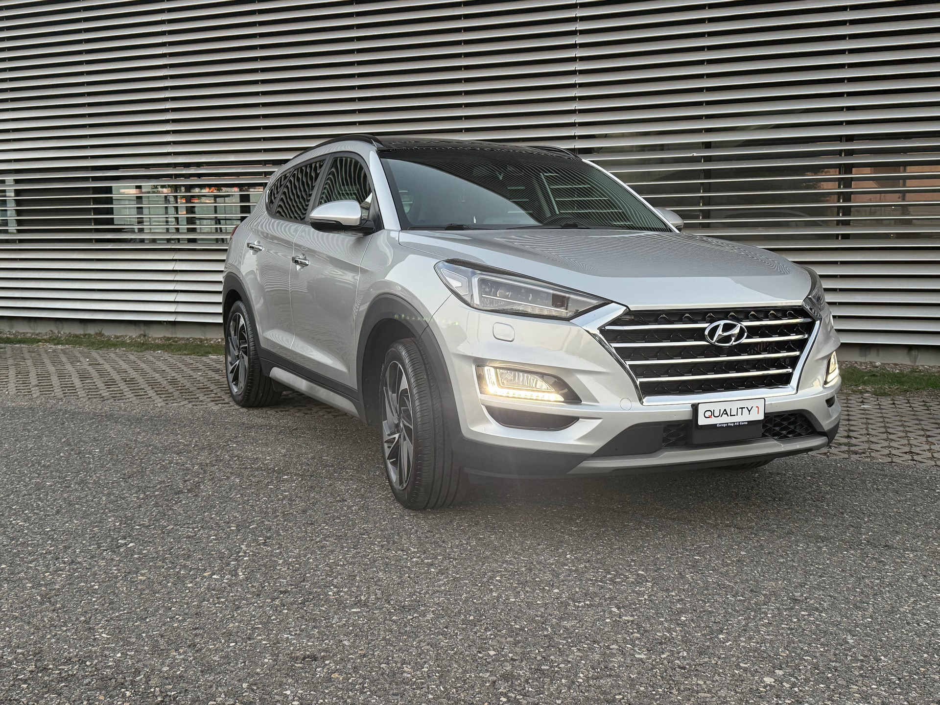 HYUNDAI Tucson 1.6 TGDI Amplia 4WD DCT-image-3