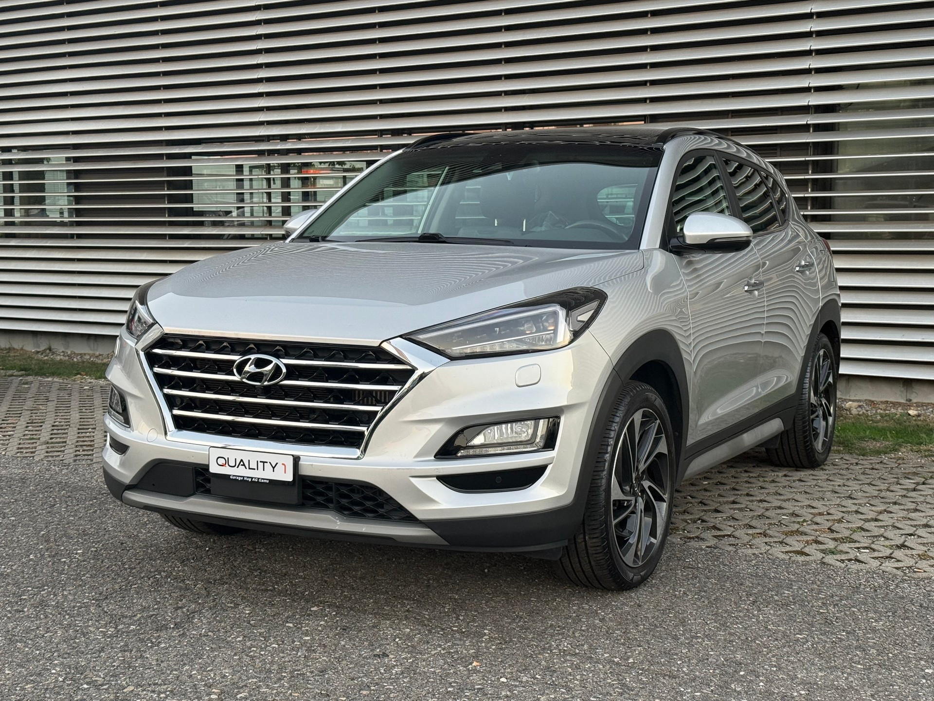 HYUNDAI Tucson 1.6 TGDI Amplia 4WD DCT-image-1