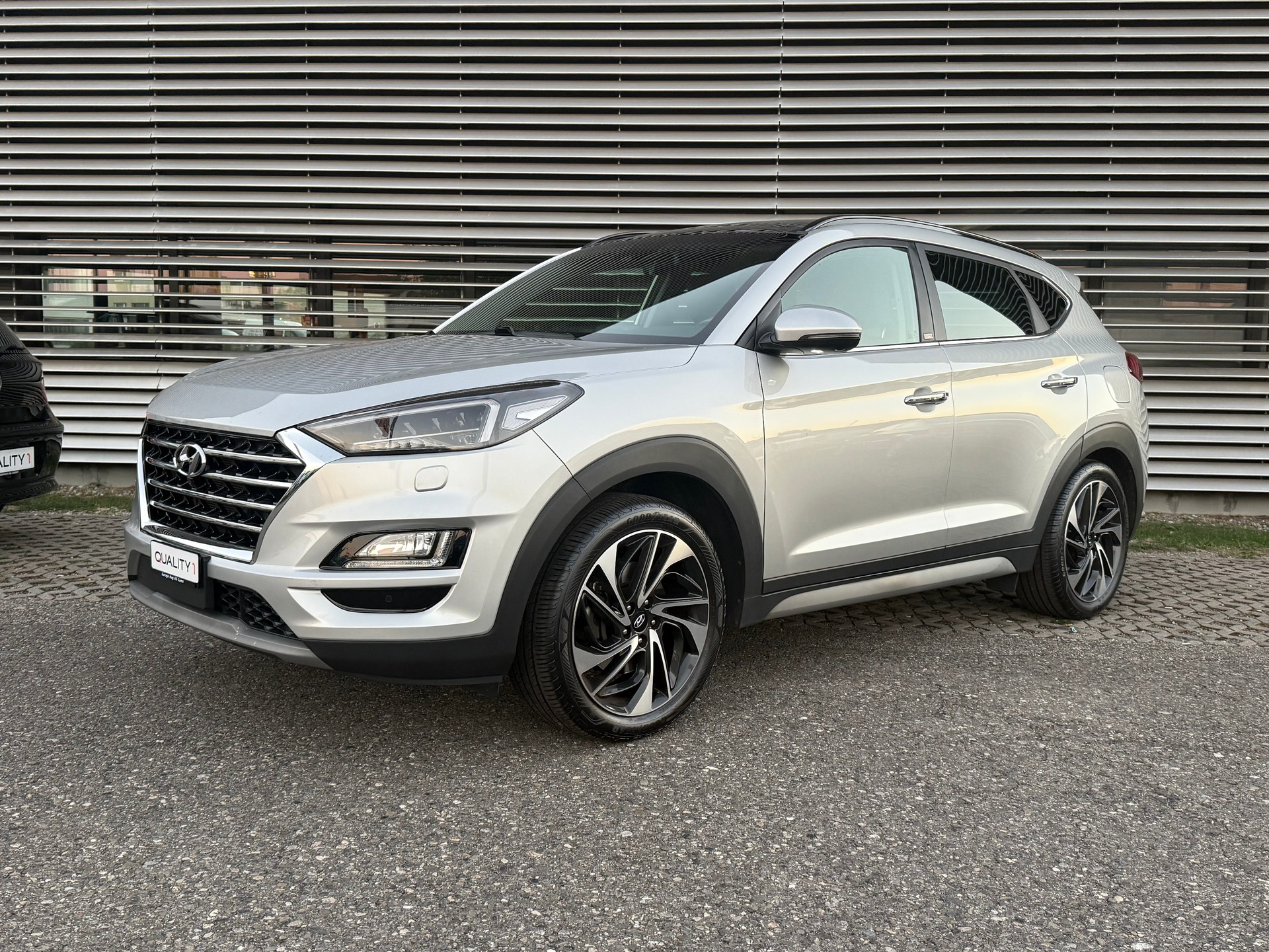HYUNDAI Tucson 1.6 TGDI Amplia 4WD DCT-image-9