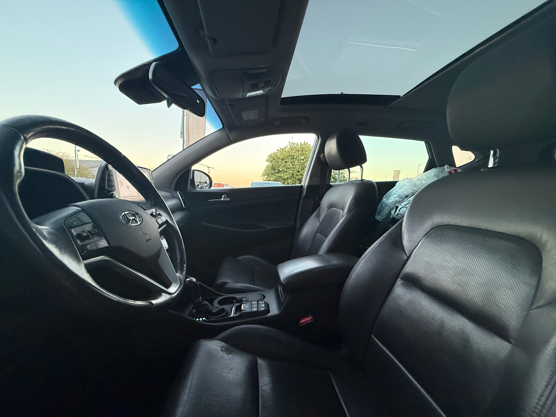 HYUNDAI Tucson 1.6 TGDI Amplia 4WD DCT-image-8
