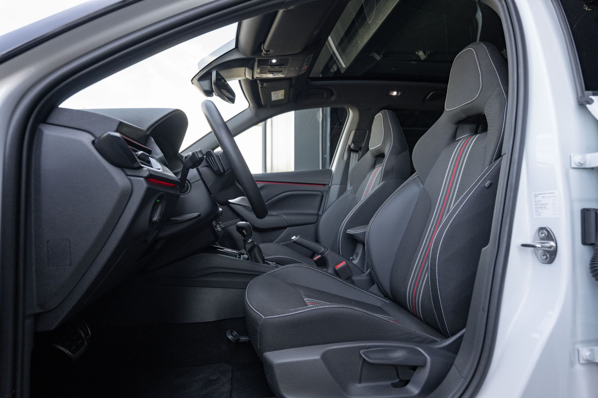 SKODA Kamiq 1.5 TSI Monte Carlo DSG-image-9