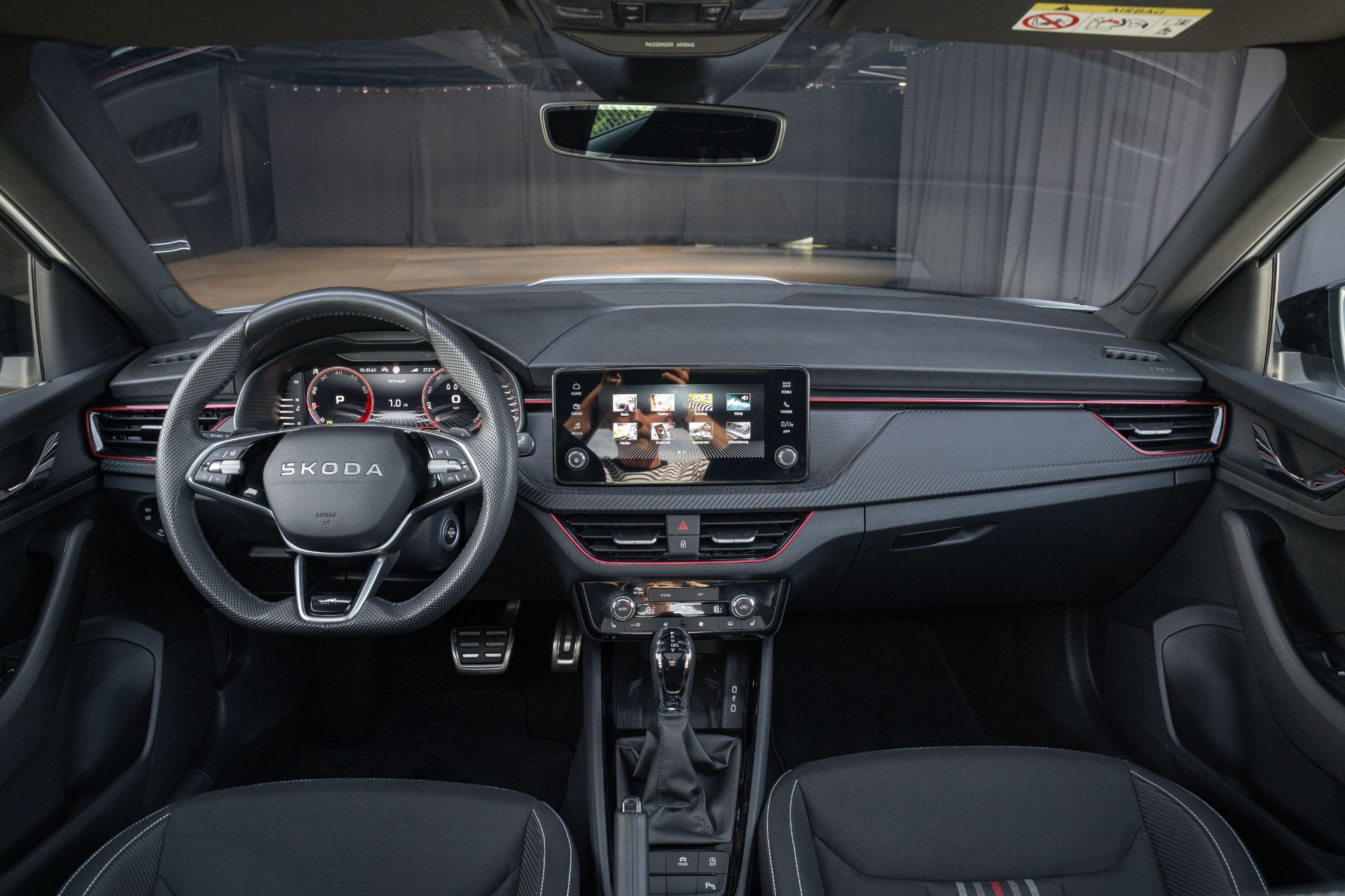 SKODA Kamiq 1.5 TSI Monte Carlo DSG-image-14