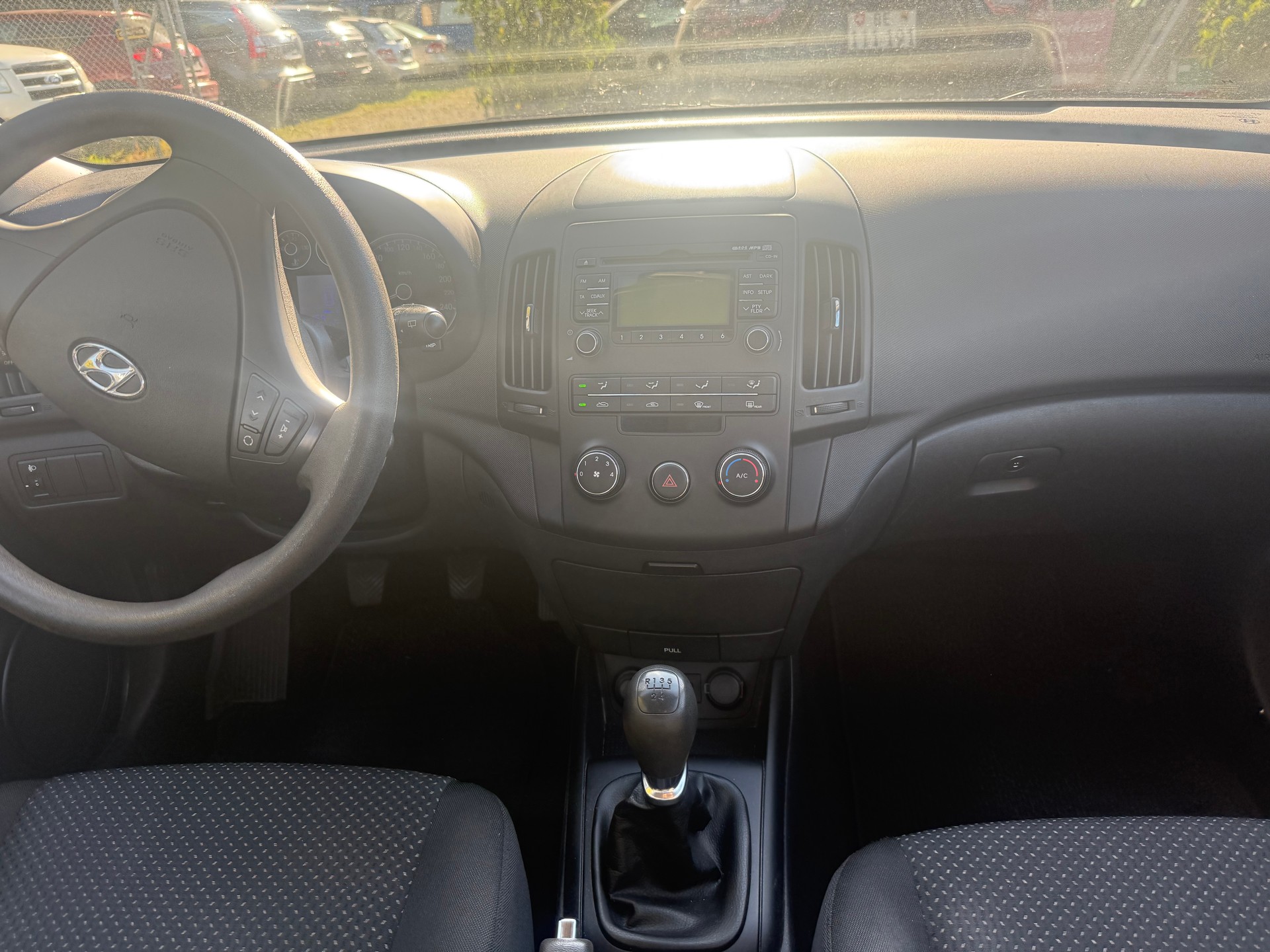 HYUNDAI i30 1.4 Comfort-image-10