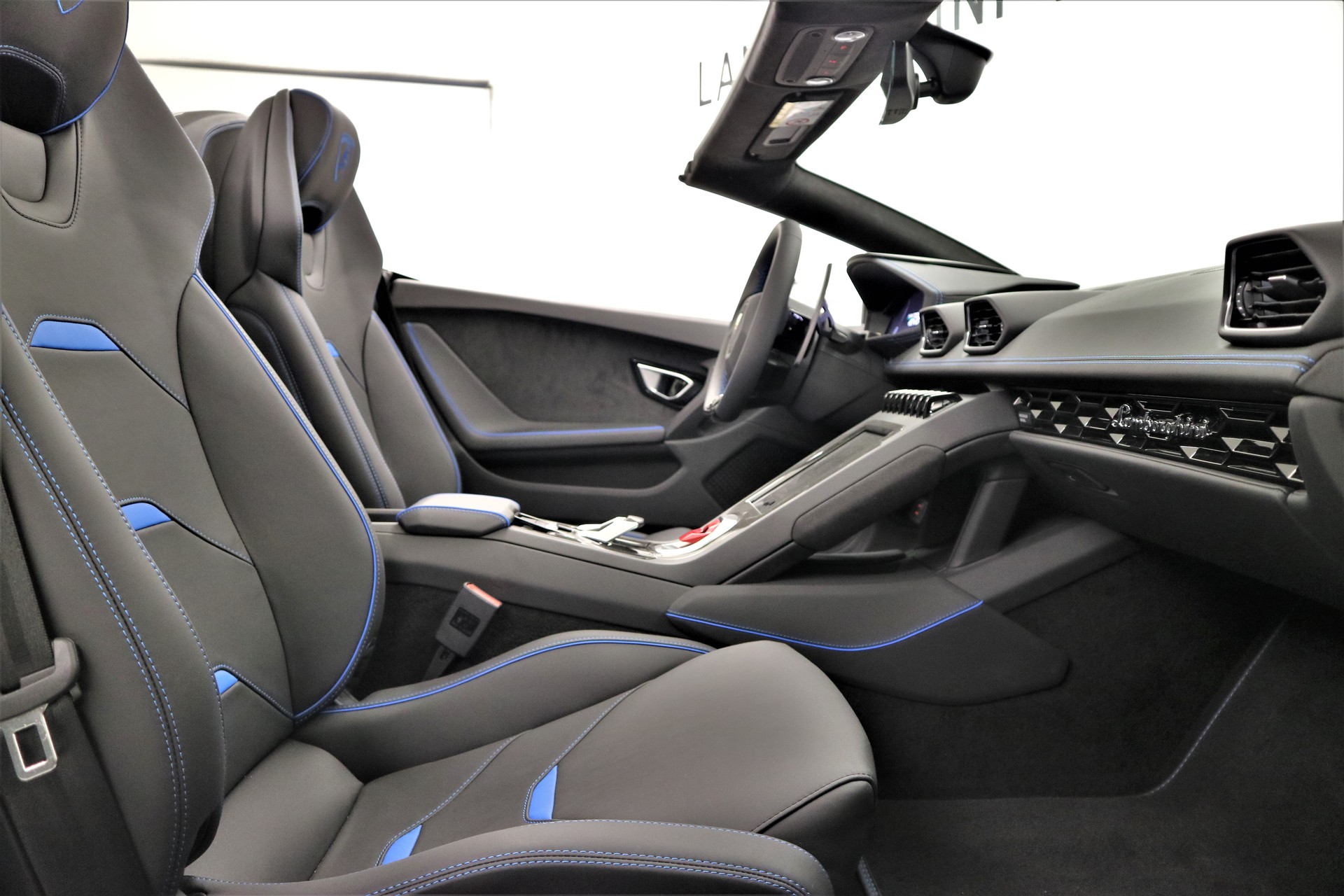 LAMBORGHINI Huracan EVO Spyder DCT-image-5