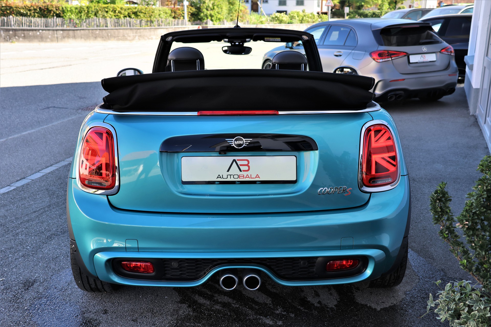 MINI Cooper S Brighton Cabriolet DKG (CH) *Carribbean Aqua Blue*-image-12