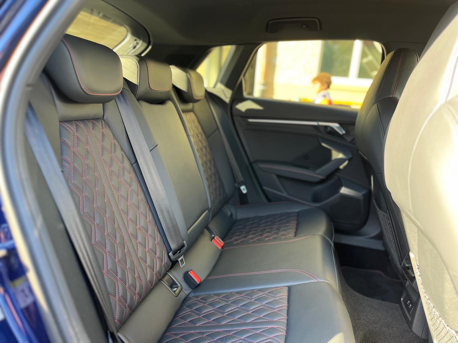 AUDI S3 Sportback 2.0 TFSI quattro S-tronic-image-19