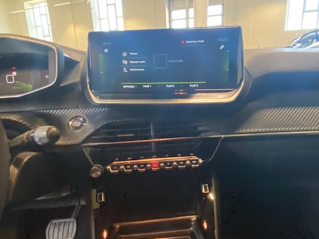PEUGEOT 208 1.2 PureTech Allure Pack EAT8-image-5