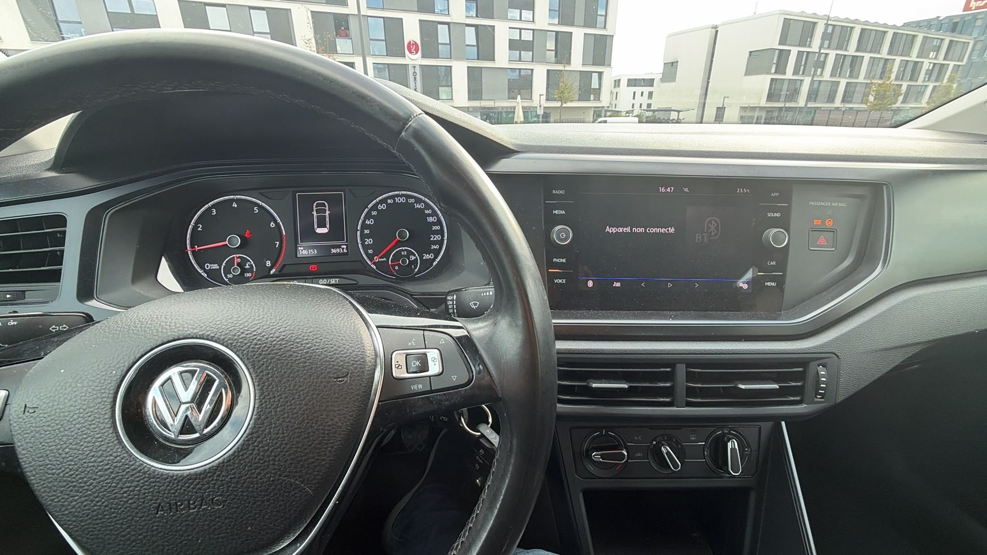 VW Polo 1.0 BMT Trendline-image-24