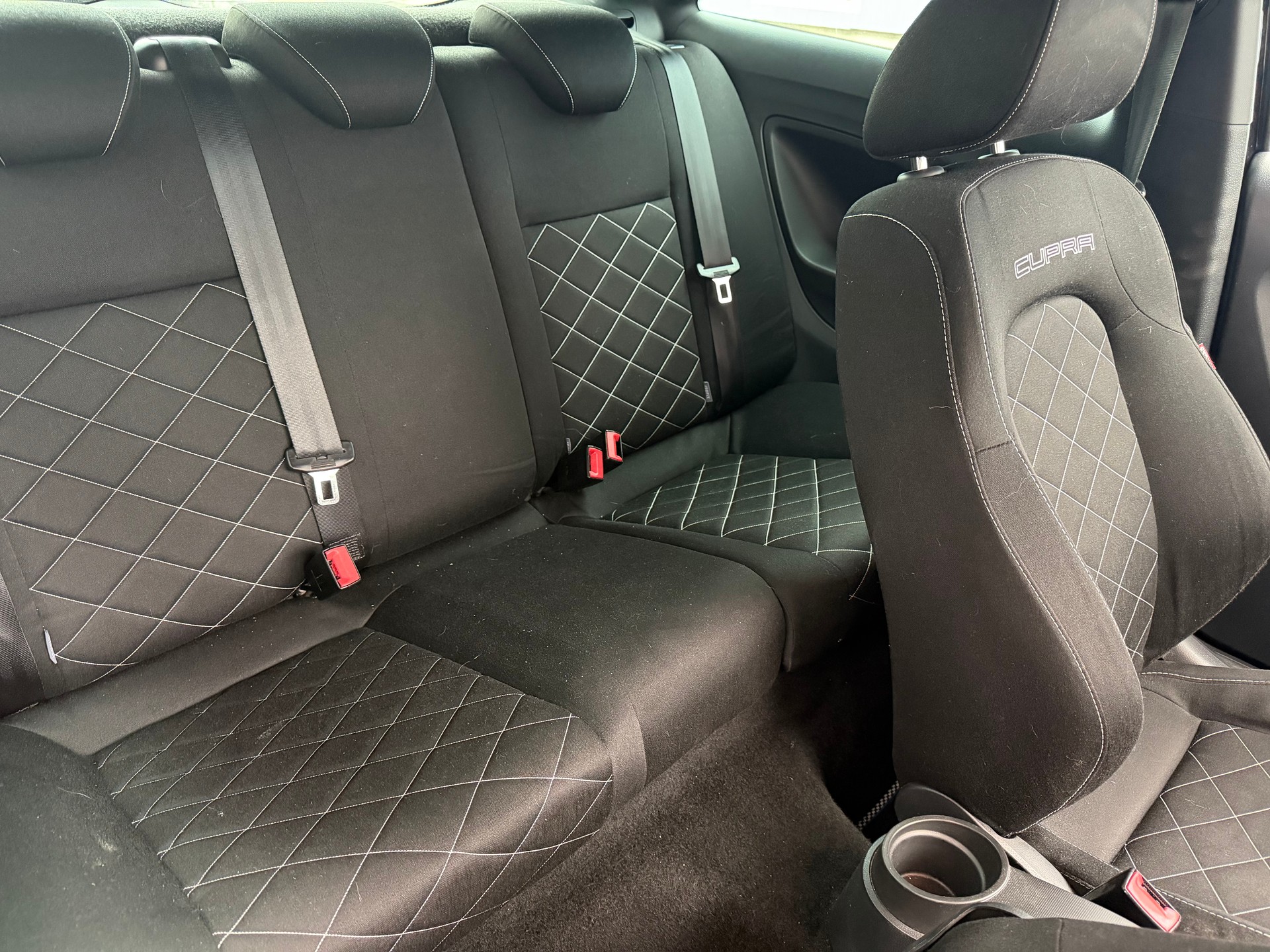 SEAT Ibiza SC 1.4 TSI Cupra DSG-image-12