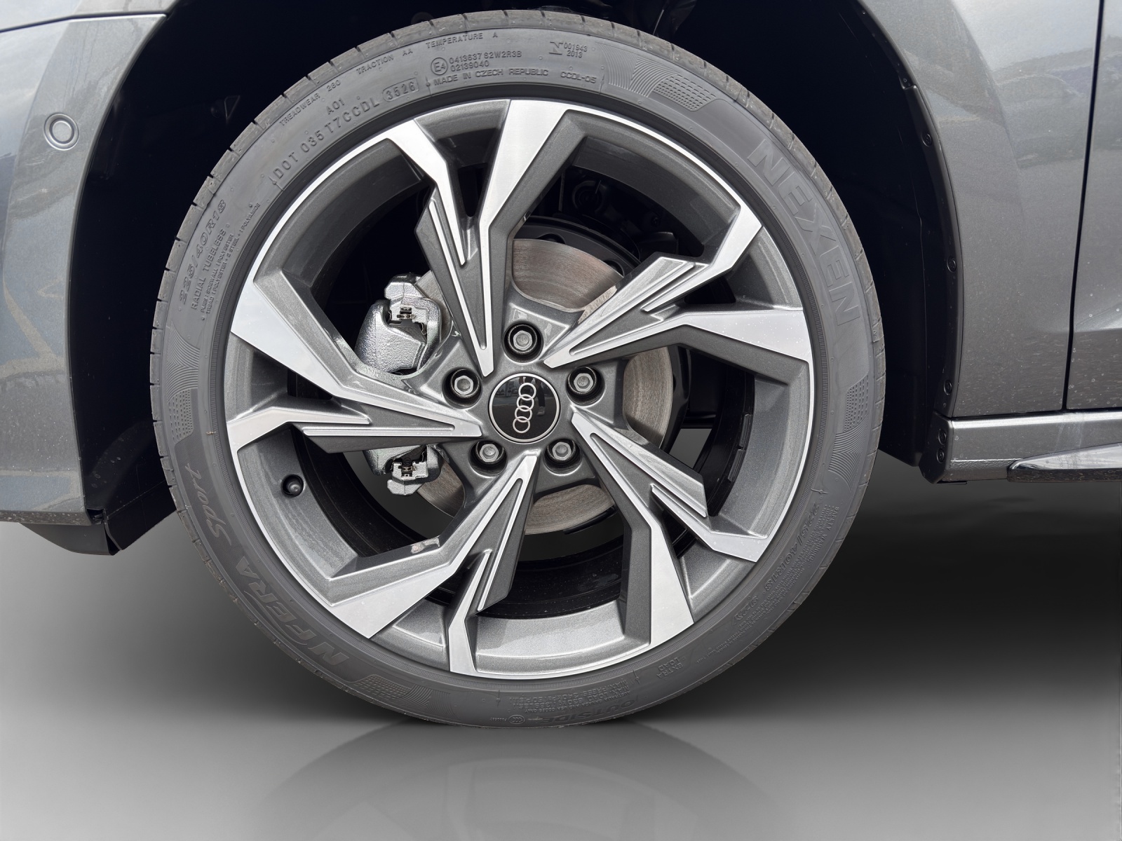 AUDI A3 Sportback TFSI 110 kW S line Attraction S tronic-image-14