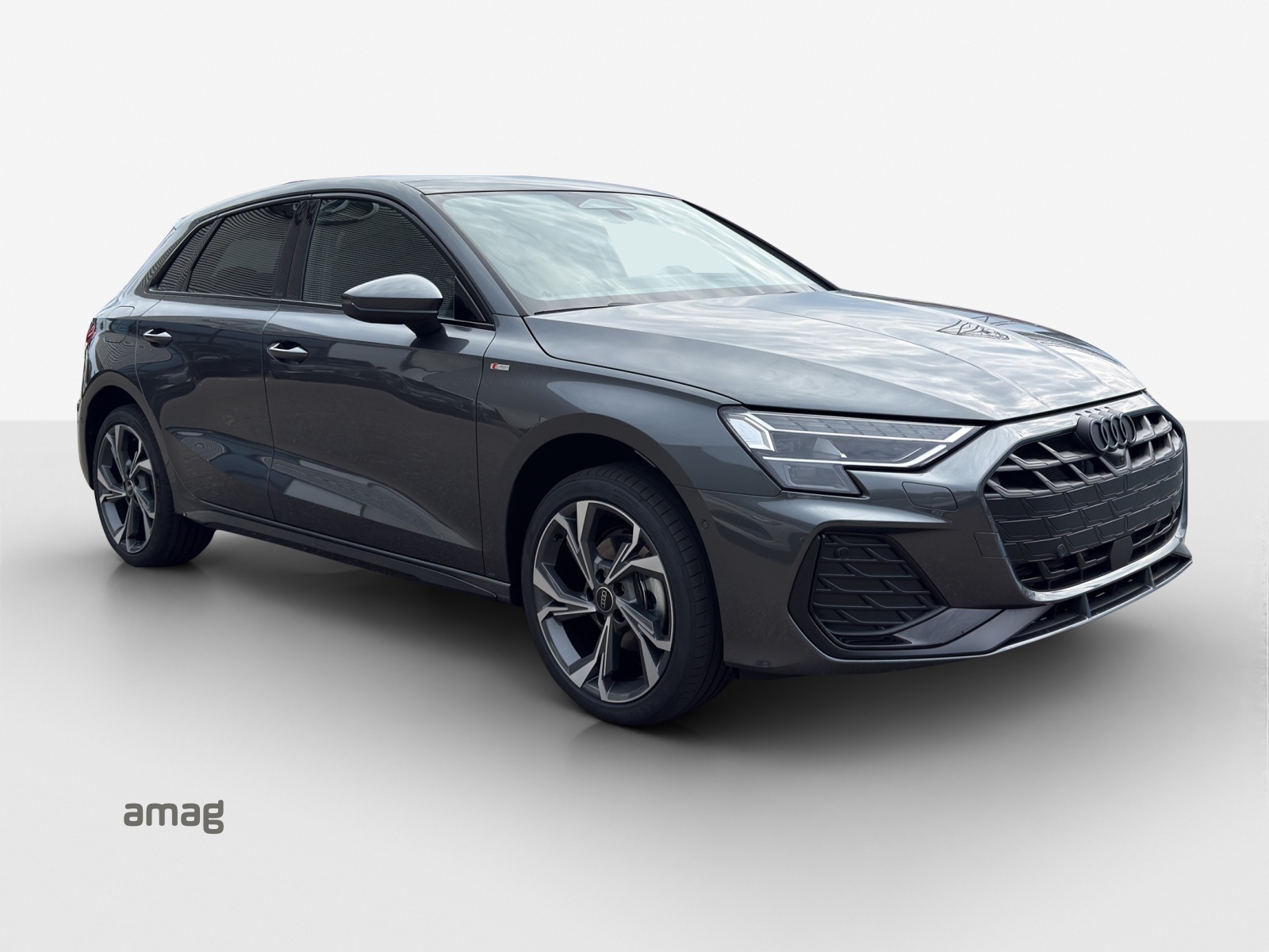 AUDI A3 Sportback TFSI 110 kW S line Attraction S tronic-image-5
